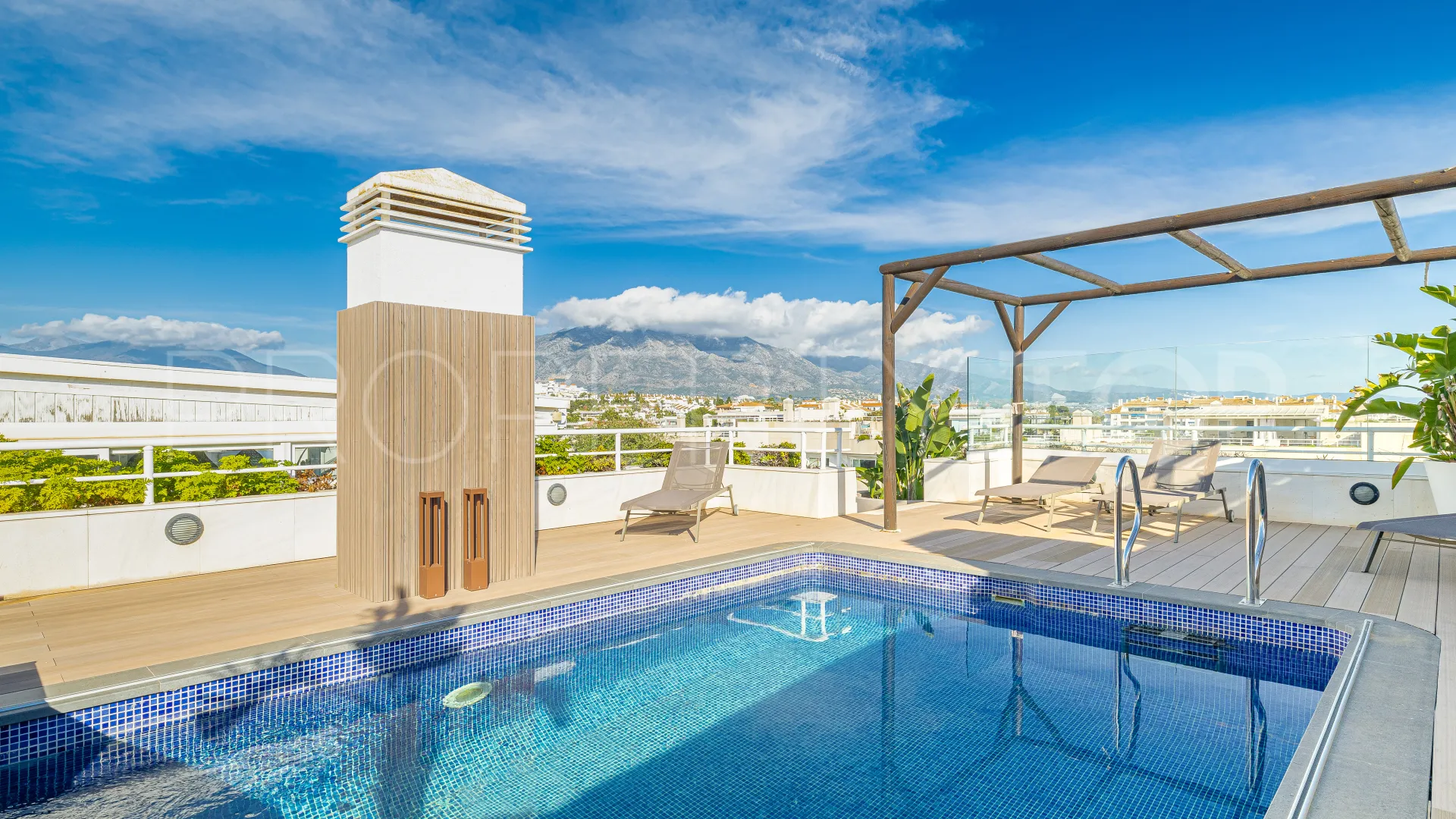 Se vende atico duplex en Marbella - Puerto Banus de 4 dormitorios