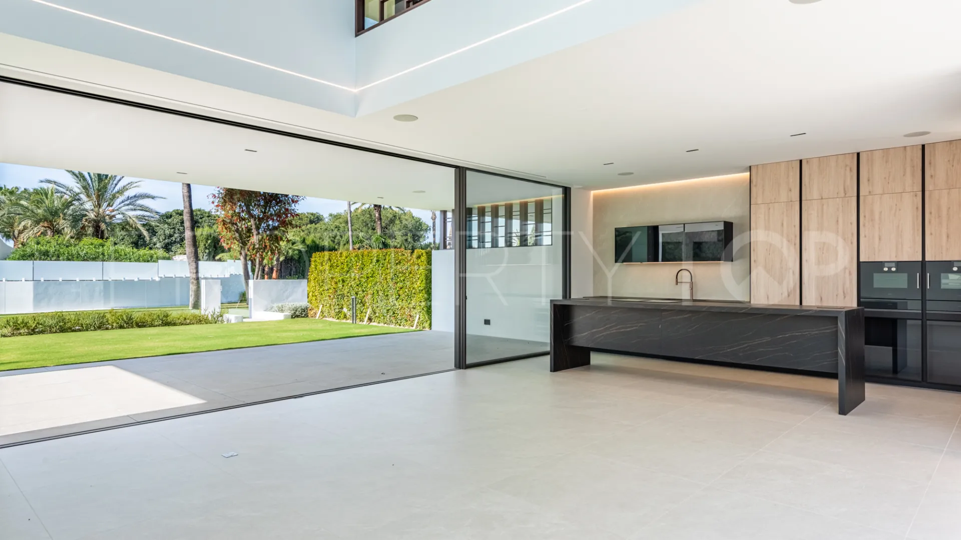3 bedrooms semi detached villa in Atalaya de Rio Verde for sale