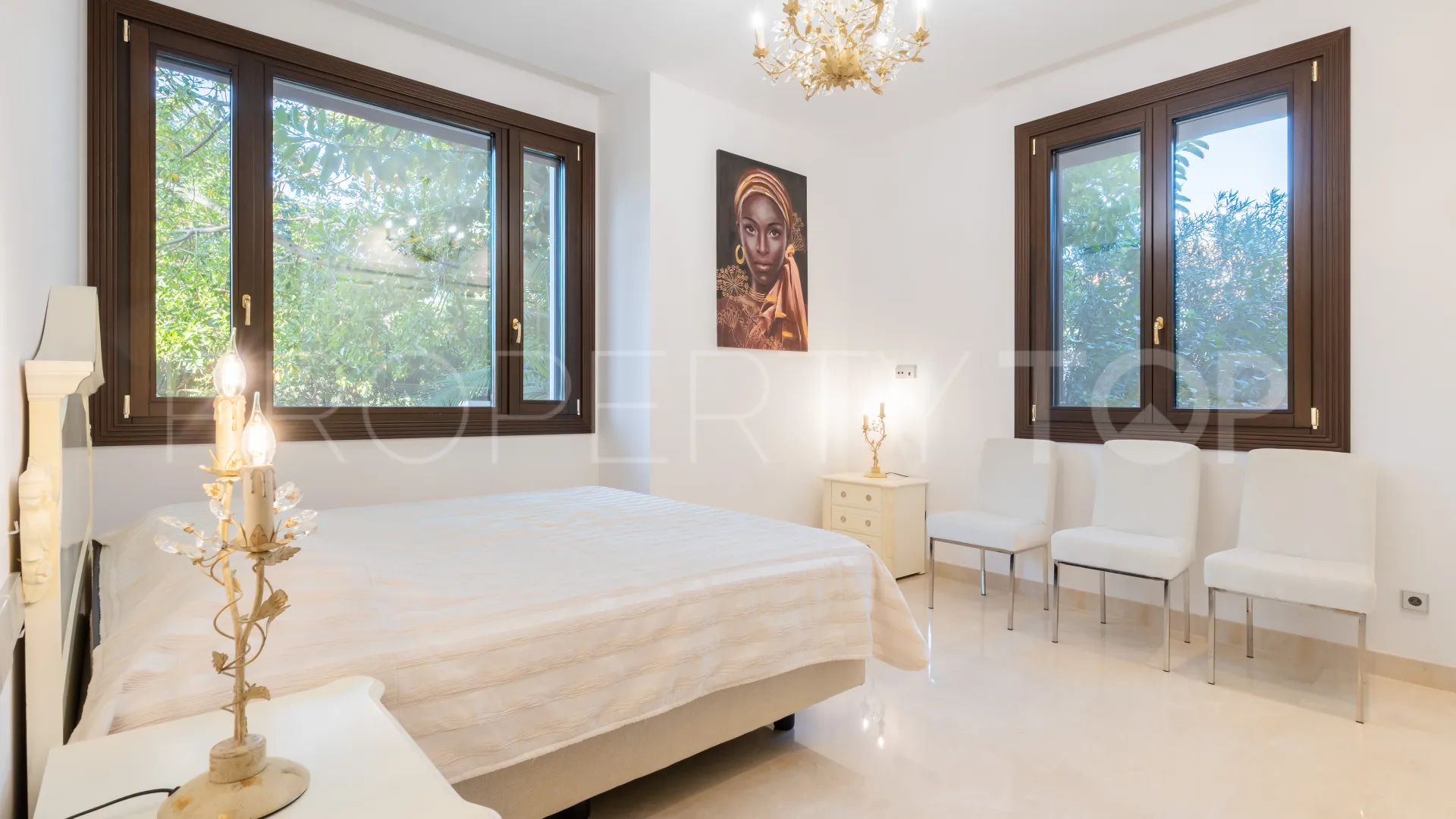 Villa a la venta en Casasola de 7 dormitorios