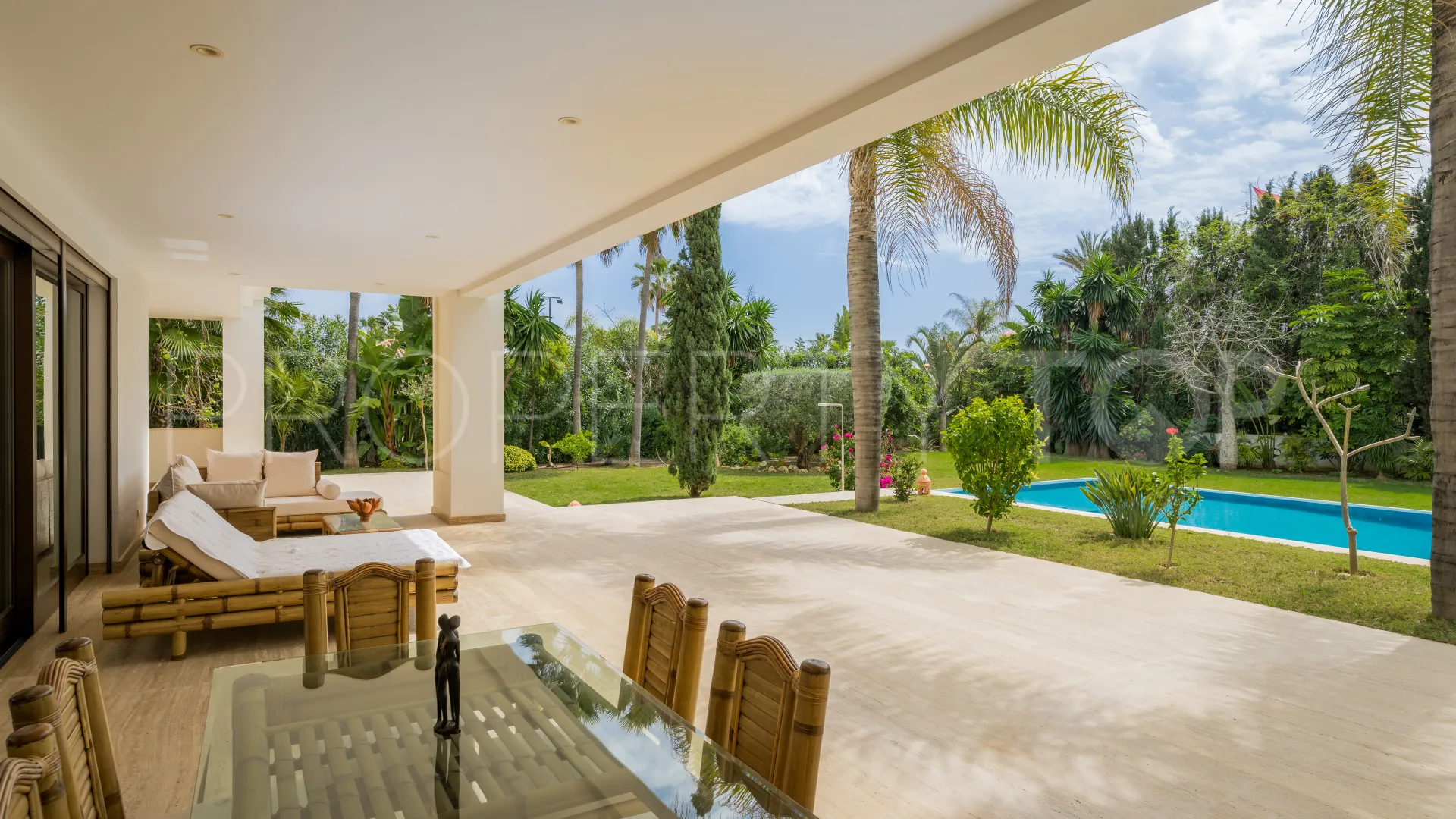 Villa a la venta en Casasola de 7 dormitorios