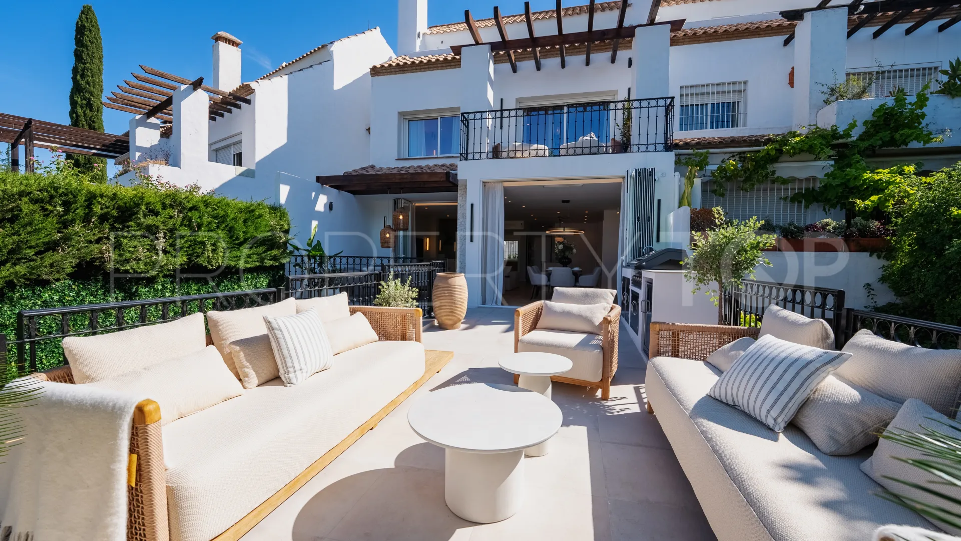 5 bedrooms semi detached house for sale in Altos de Salamanca
