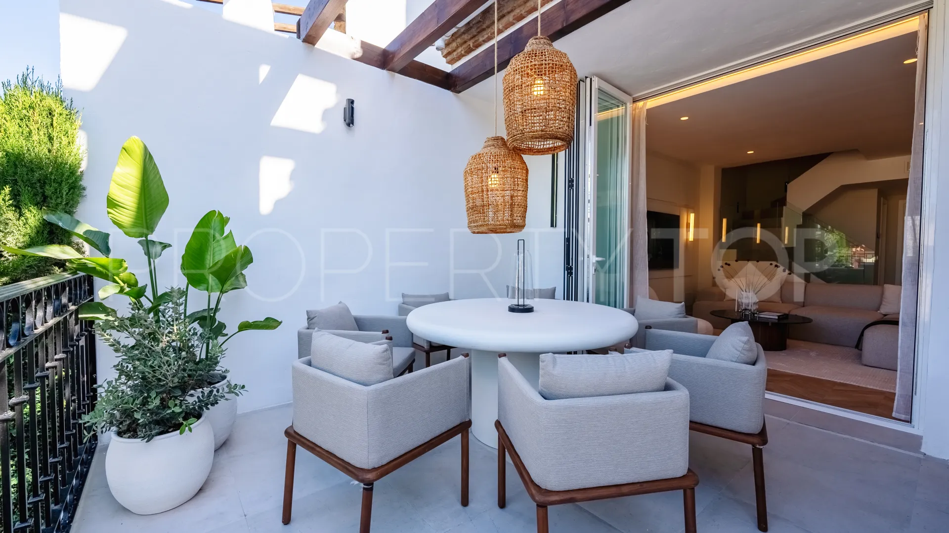 5 bedrooms semi detached house for sale in Altos de Salamanca