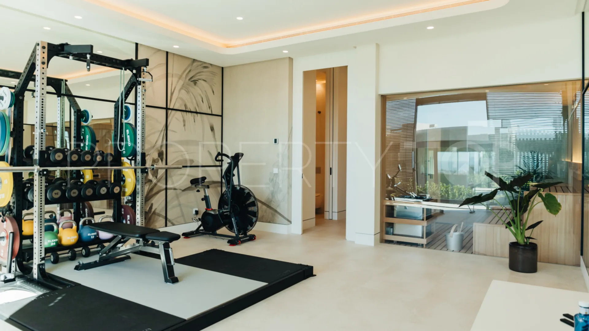 Se vende villa en La Quinta de 7 dormitorios