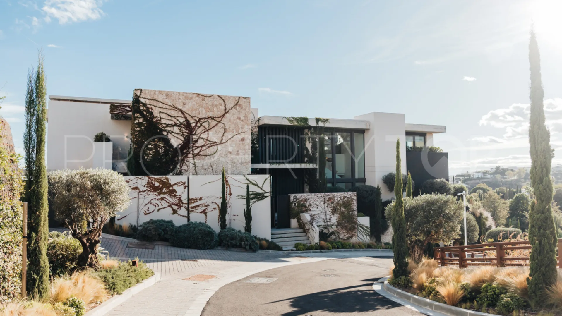 Se vende villa en La Quinta de 7 dormitorios