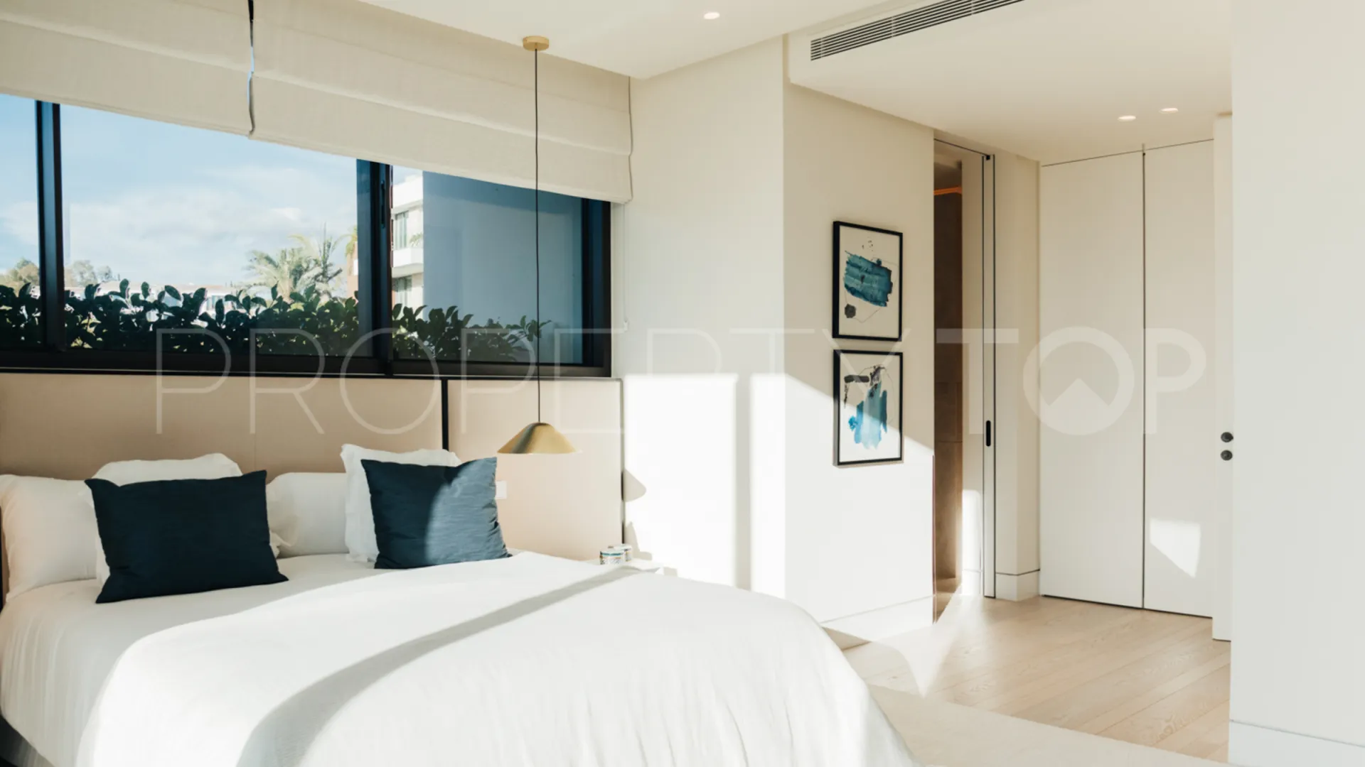 Se vende villa en La Quinta de 7 dormitorios