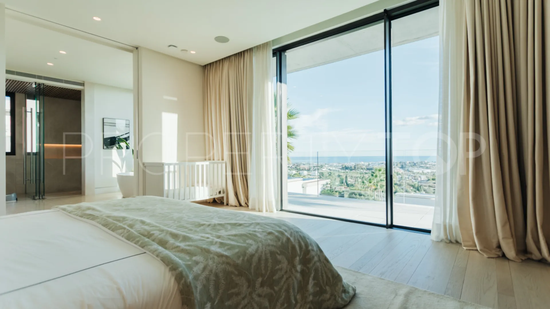 Se vende villa en La Quinta de 7 dormitorios