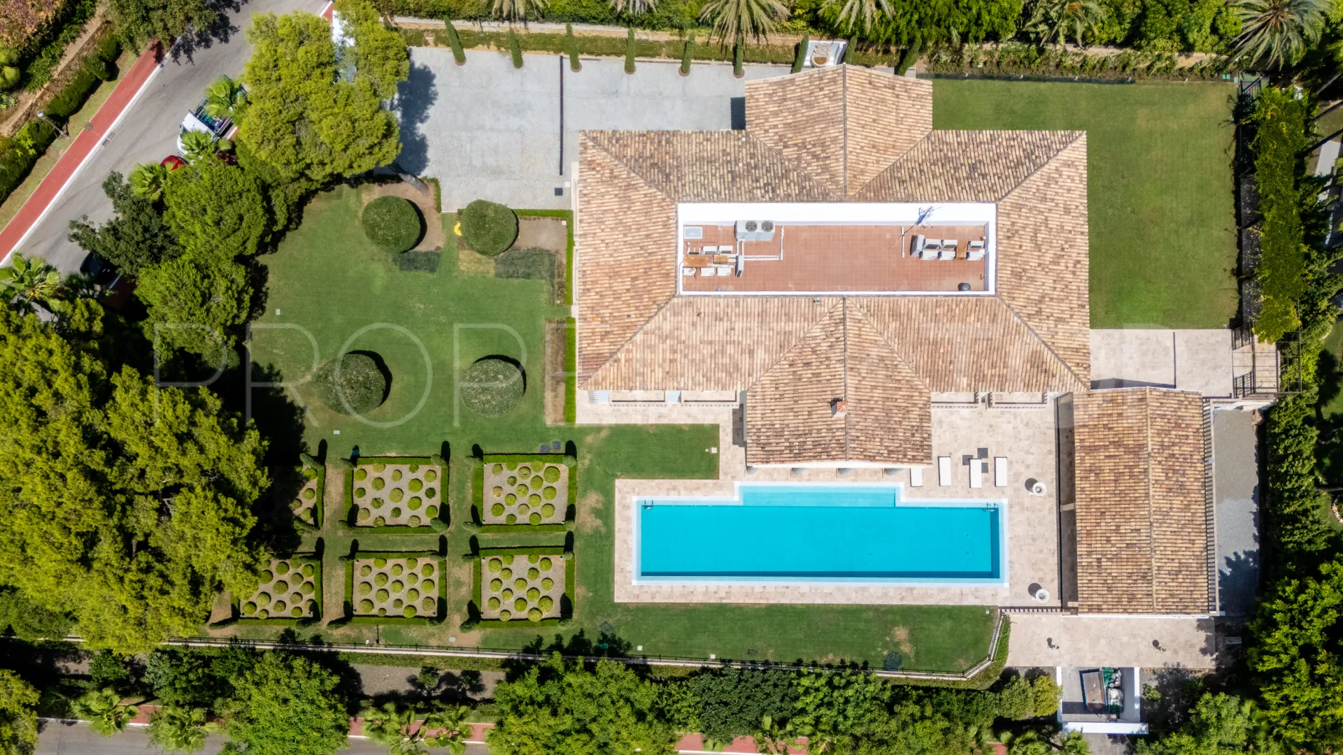 Villa de 7 dormitorios en venta en Sierra Blanca