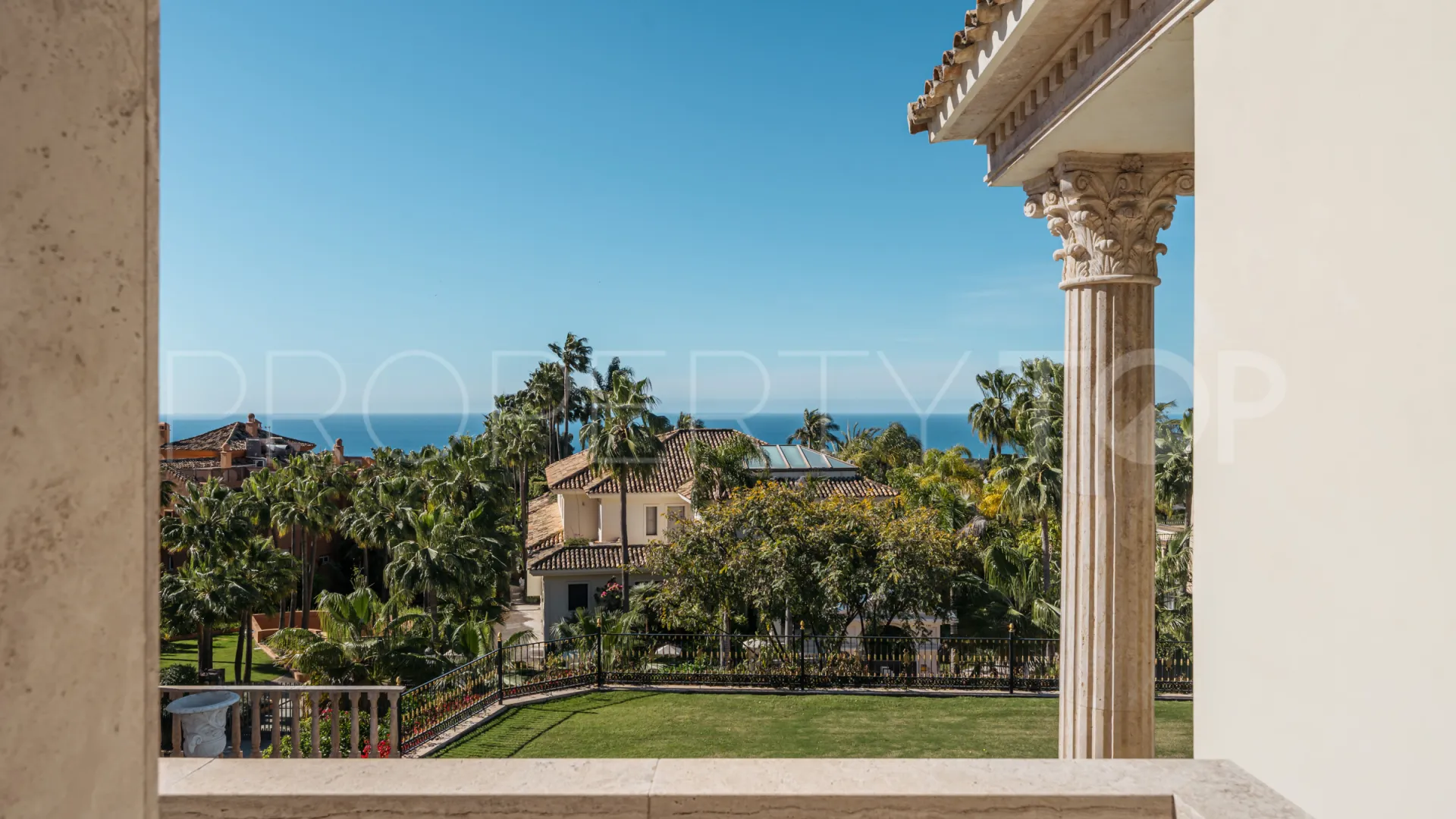 Villa de 7 dormitorios en venta en Sierra Blanca