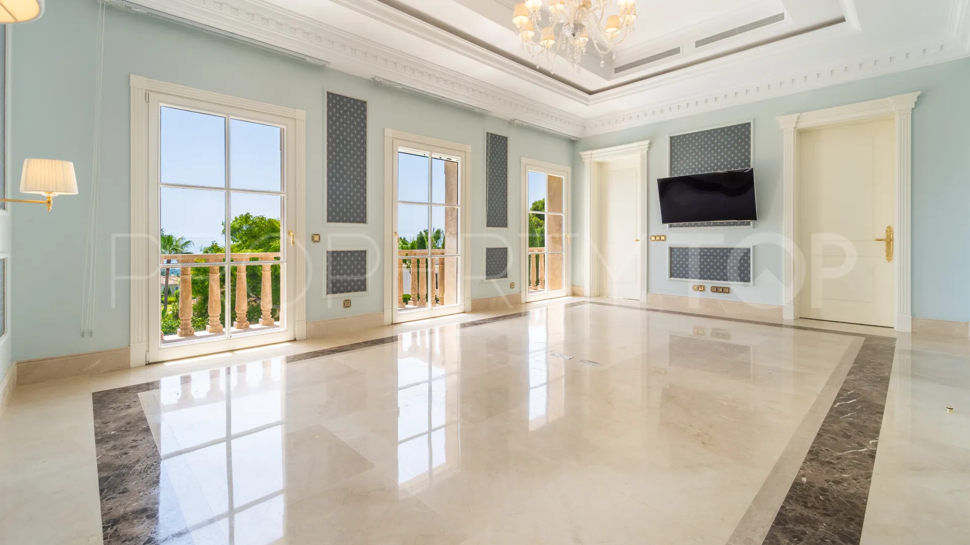 Villa de 7 dormitorios en venta en Sierra Blanca