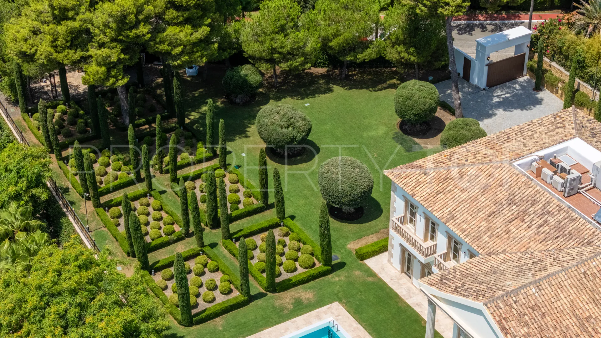 Villa de 7 dormitorios en venta en Sierra Blanca