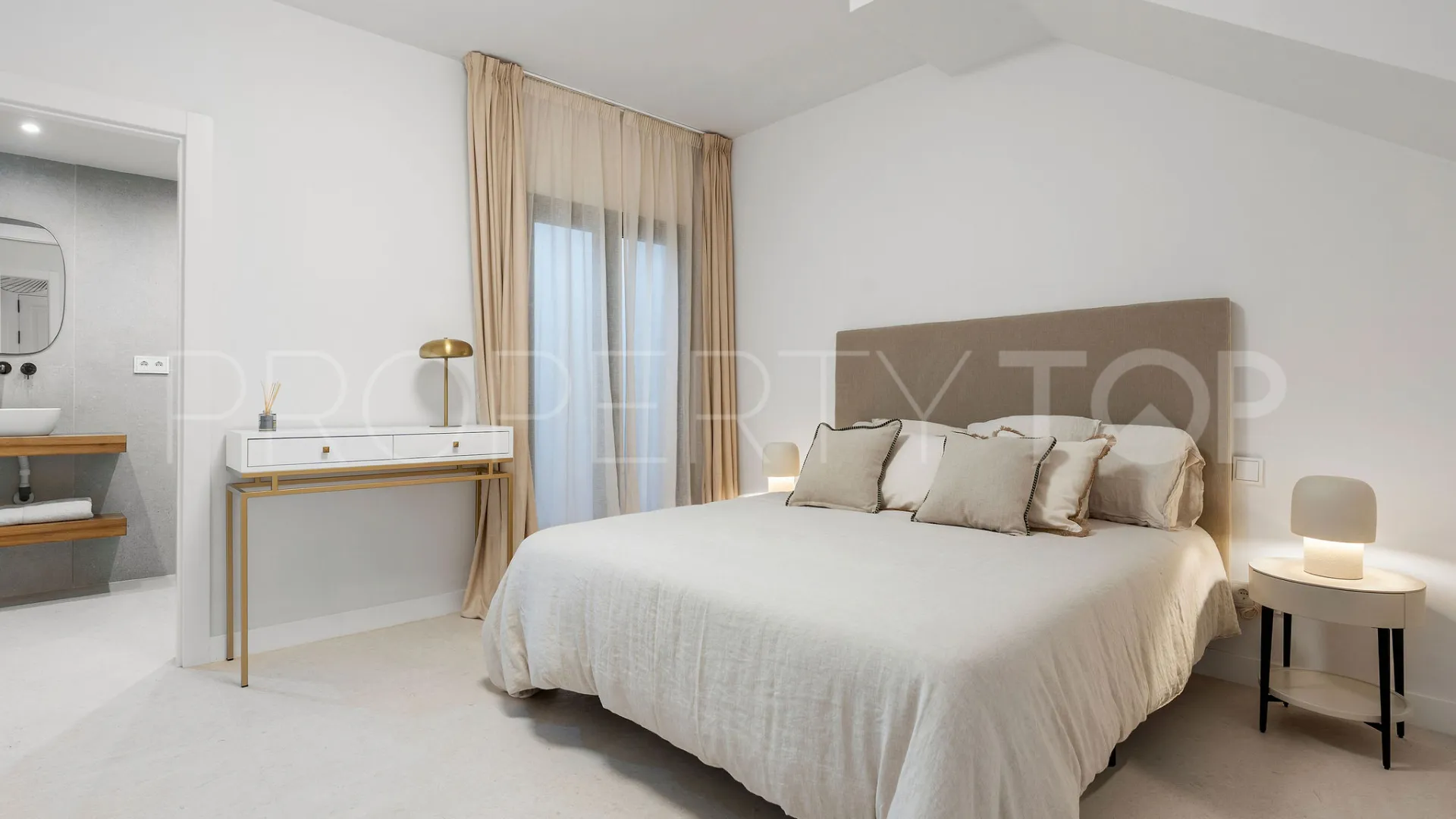 Los Olivos, adosado en venta con 4 dormitorios