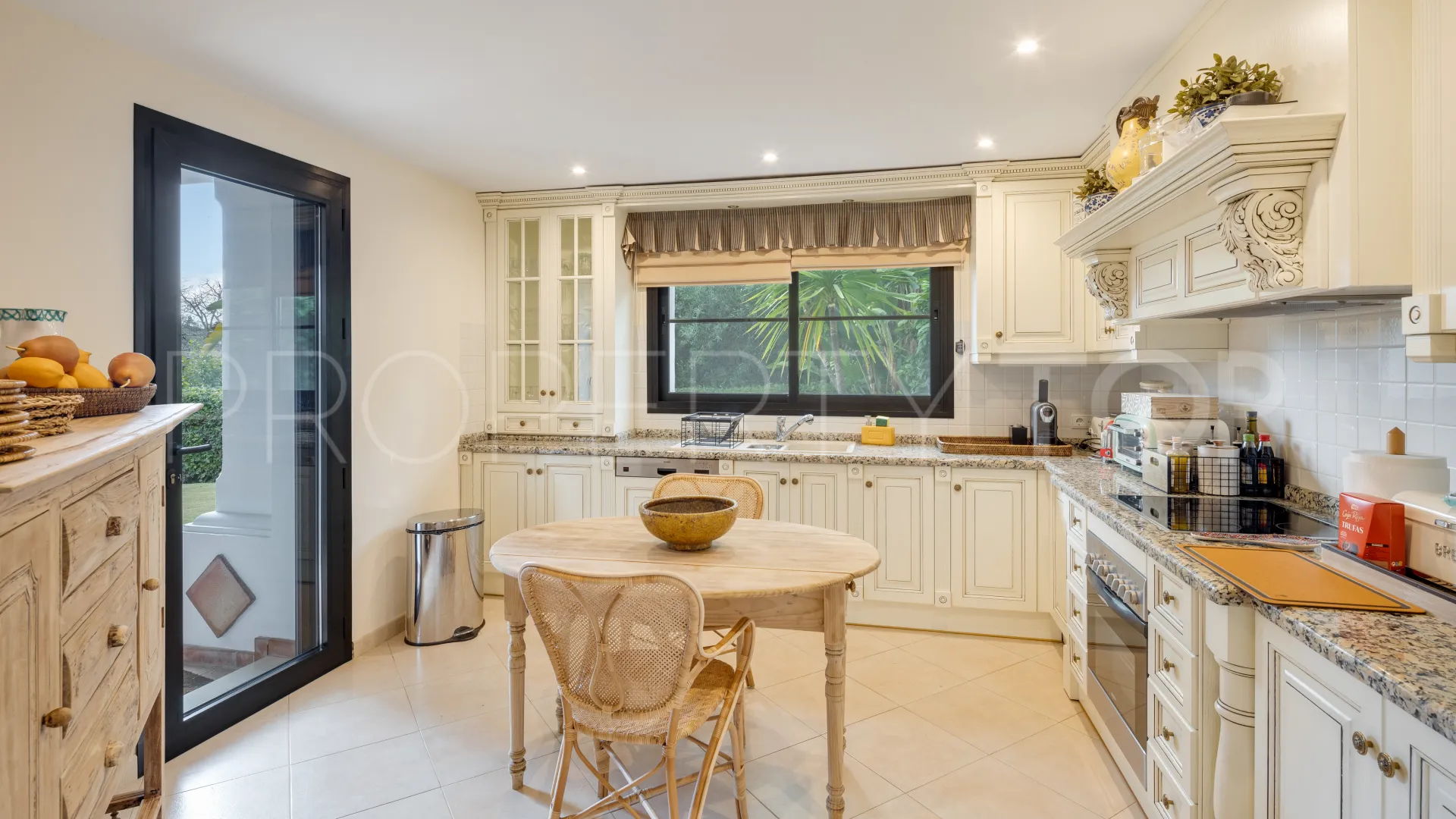 4 bedrooms villa for sale in La Quinta