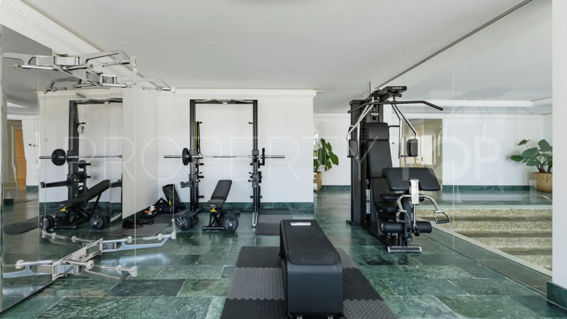 Sierra Blanca, villa a la venta con 8 dormitorios
