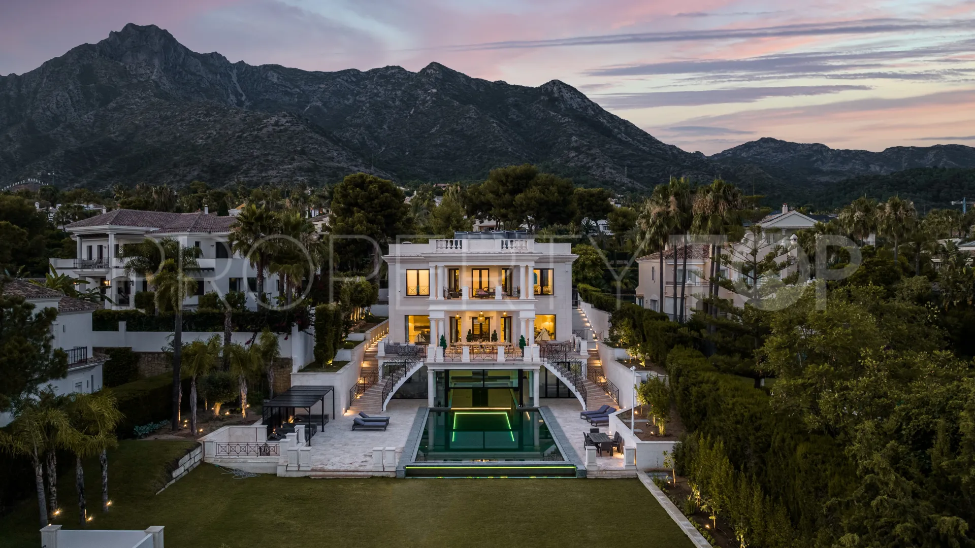 Sierra Blanca, villa a la venta con 8 dormitorios