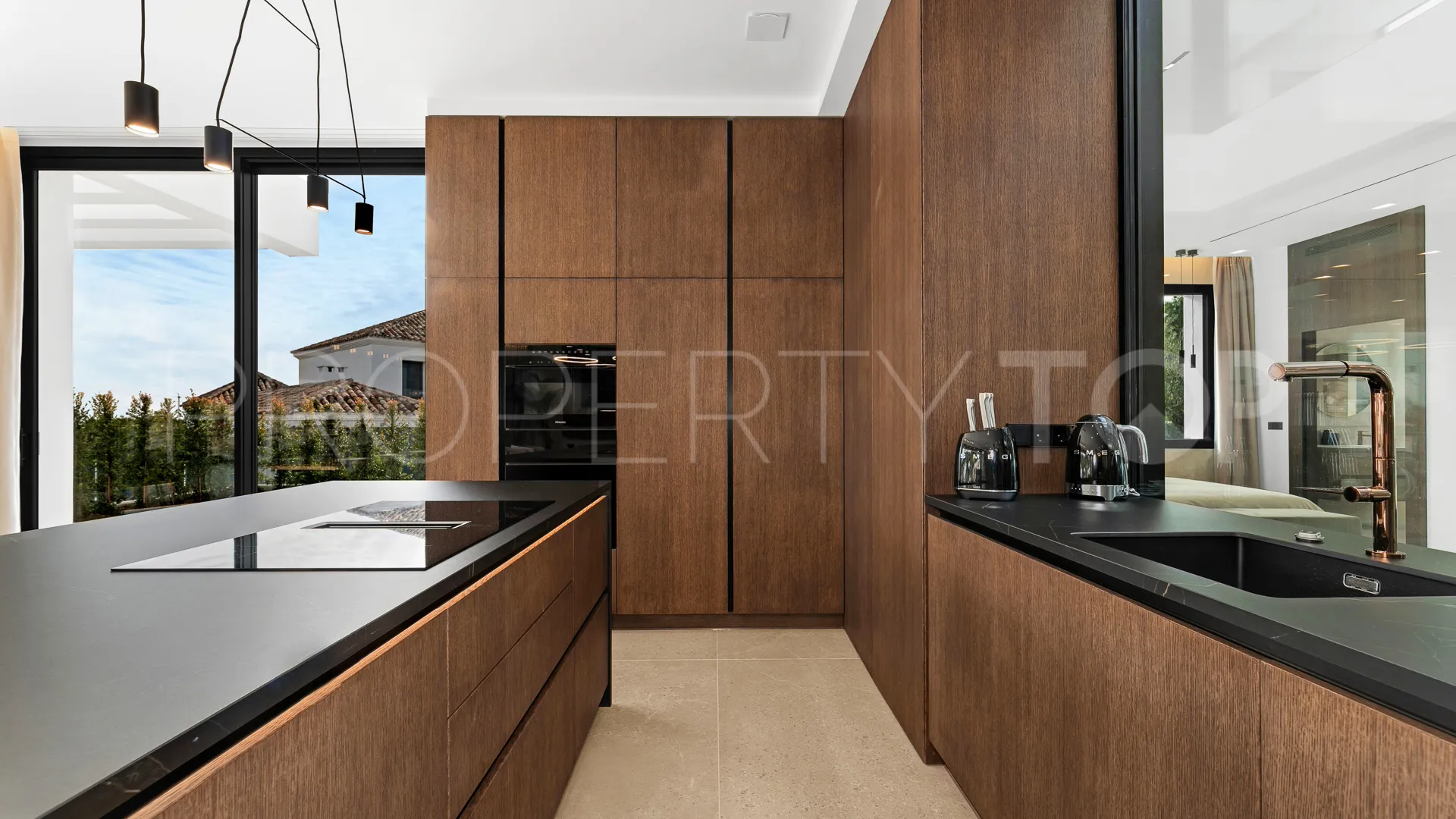 For sale 6 bedrooms villa in El Madroñal
