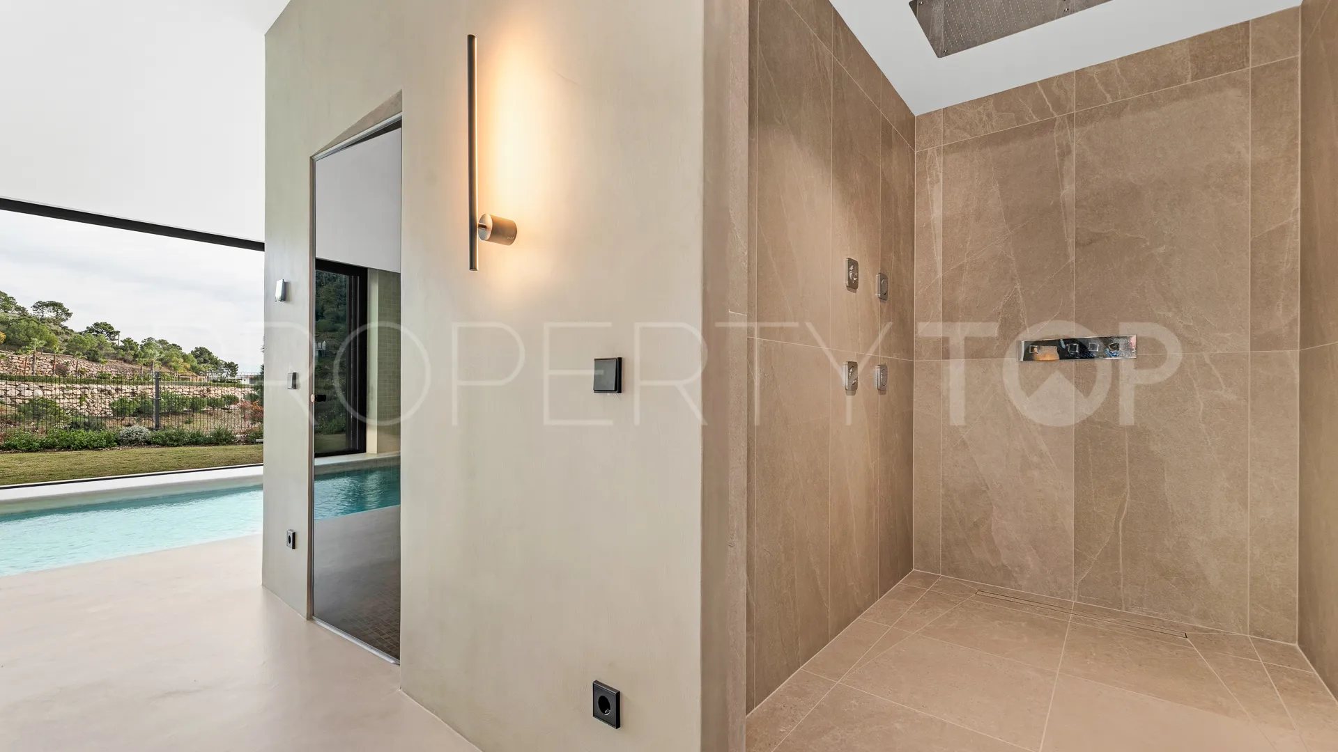For sale 6 bedrooms villa in El Madroñal