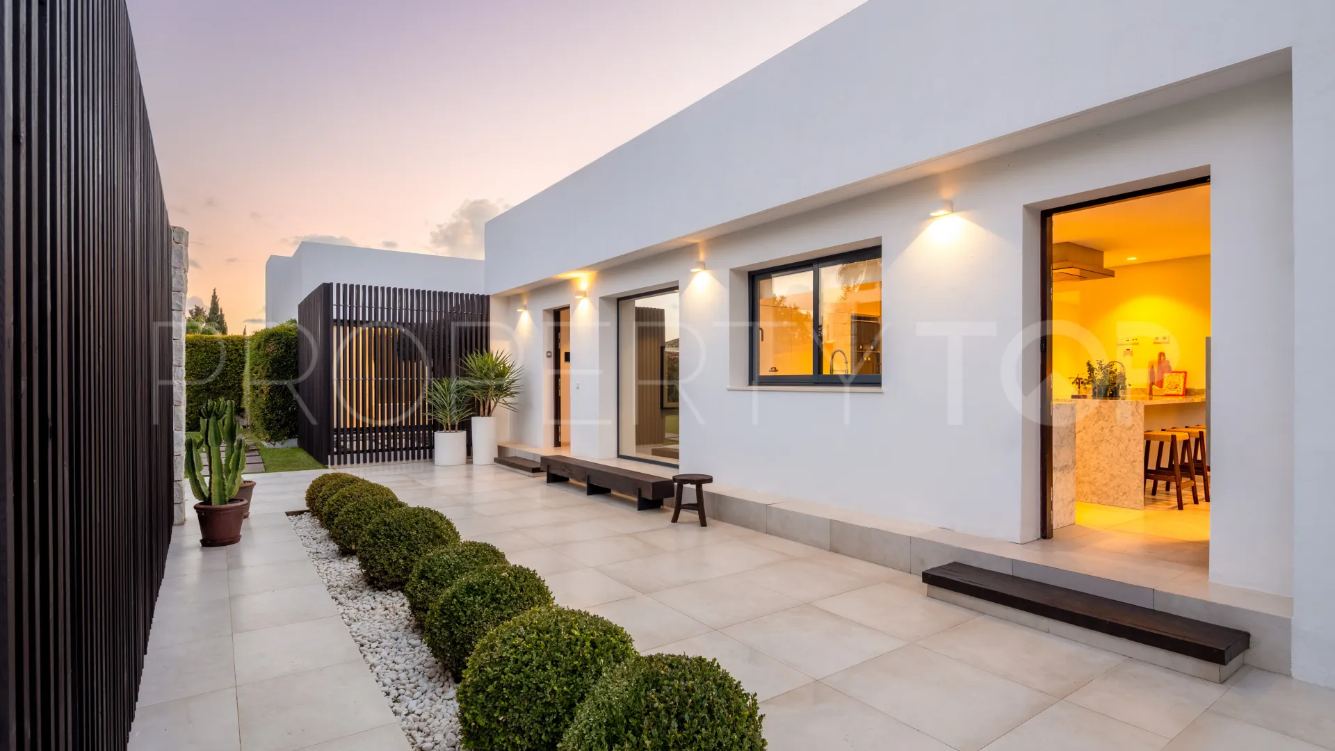 Nueva Andalucia, villa en venta
