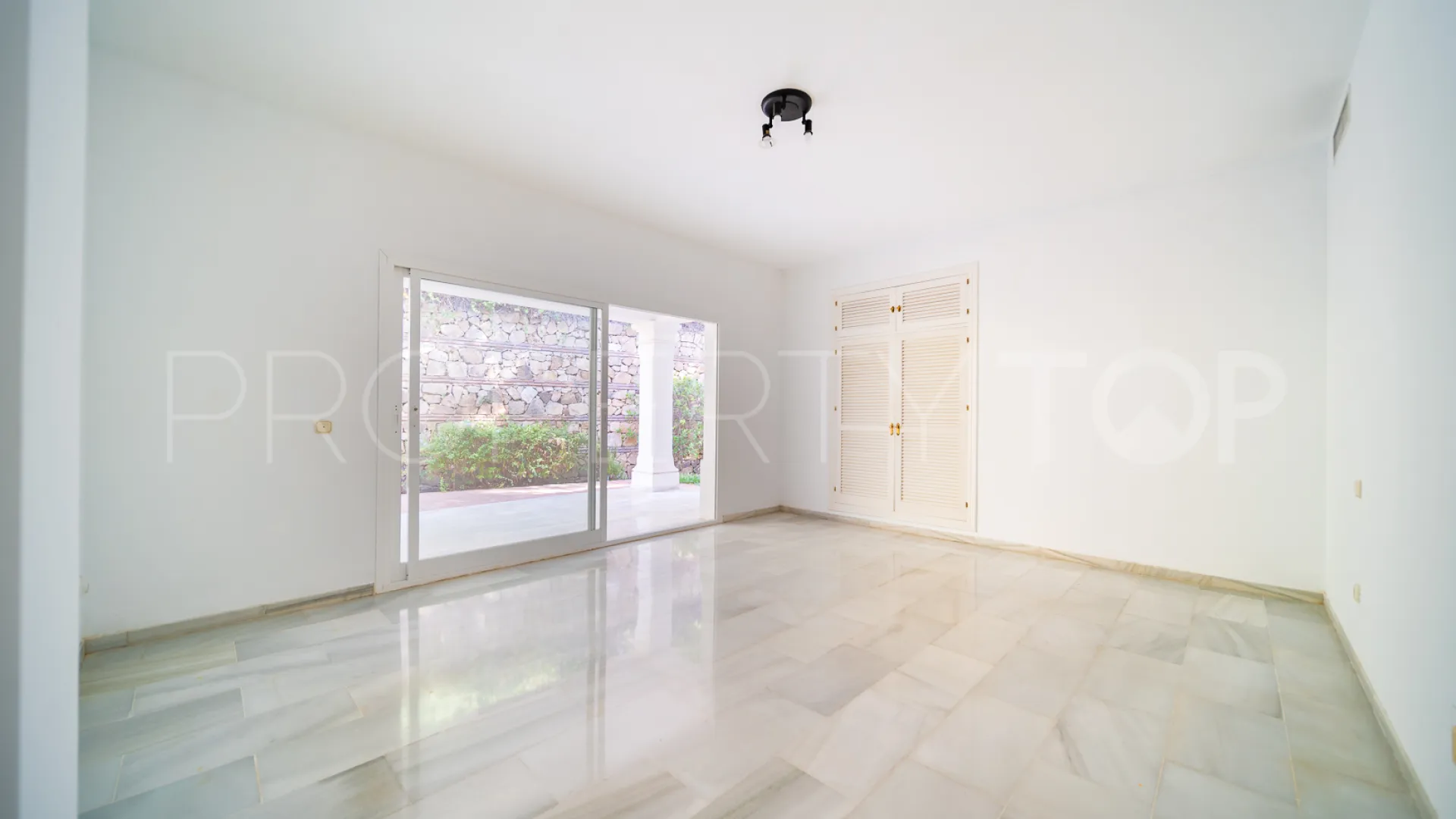 Sierra Blanca, villa en venta
