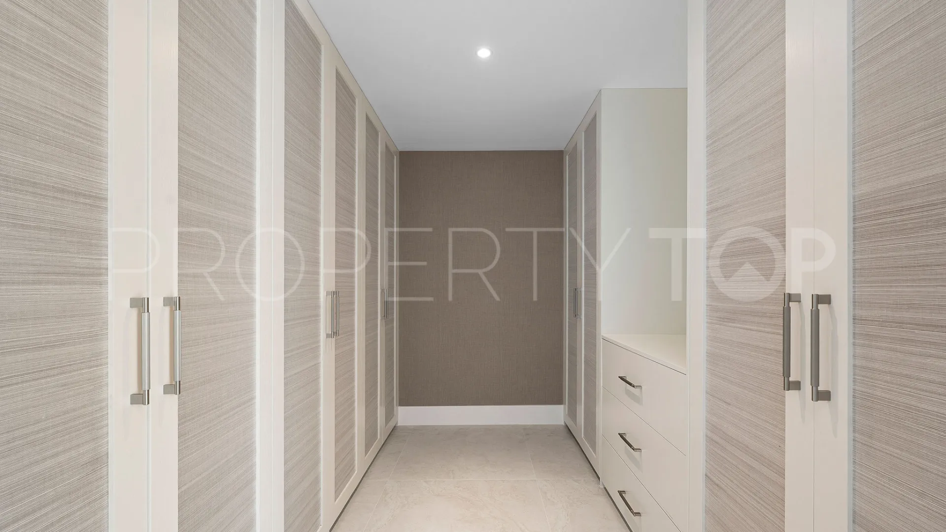 Town house for sale in La Quinta Golf
