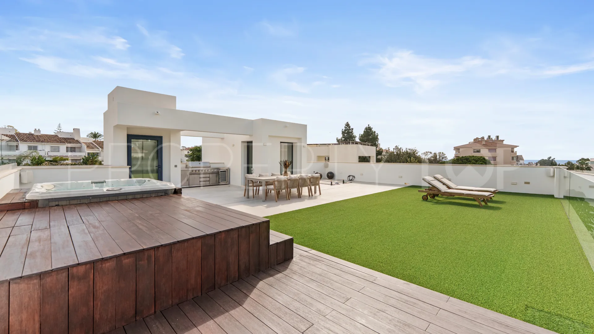 Nueva Andalucia, villa a la venta de 5 dormitorios