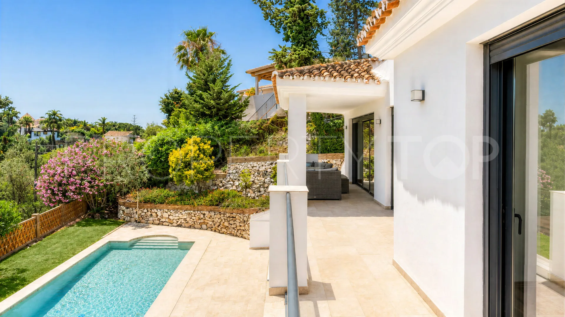 Se vende villa en El Rosario
