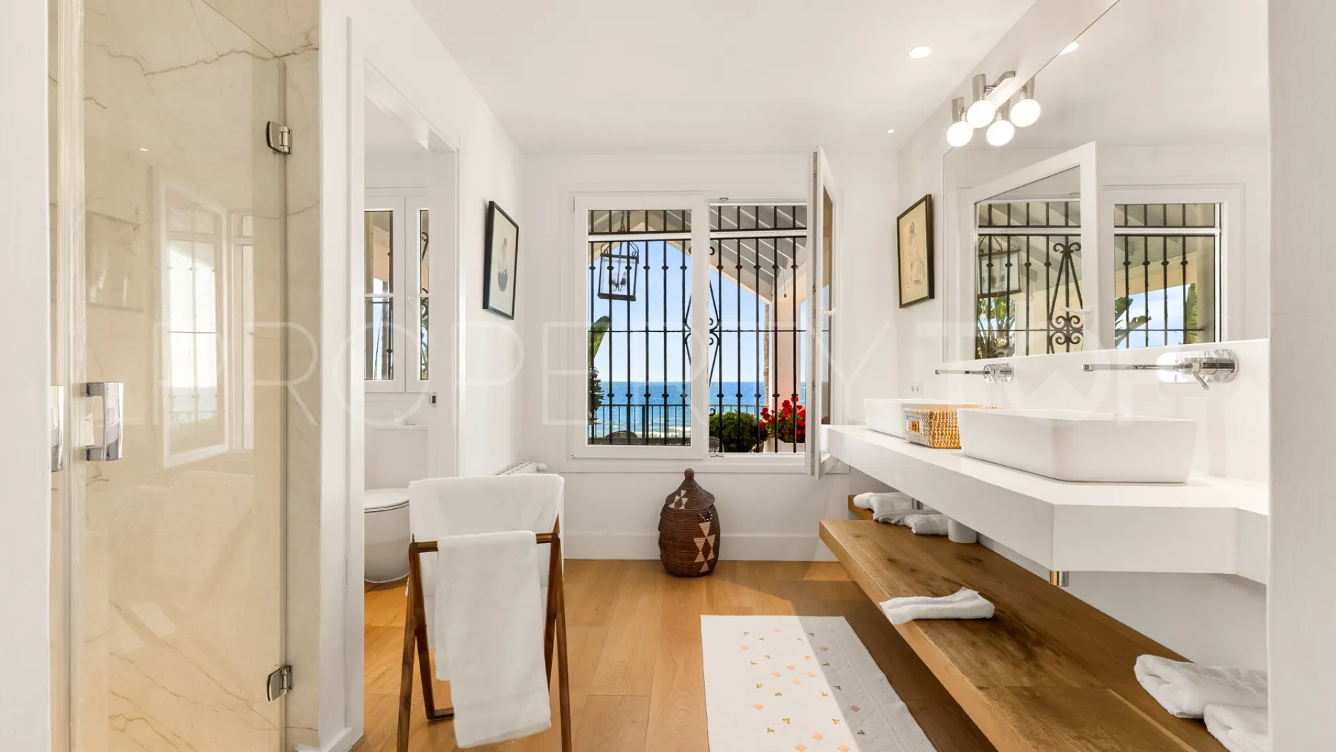 Guadalmina Baja, villa en venta con 7 dormitorios