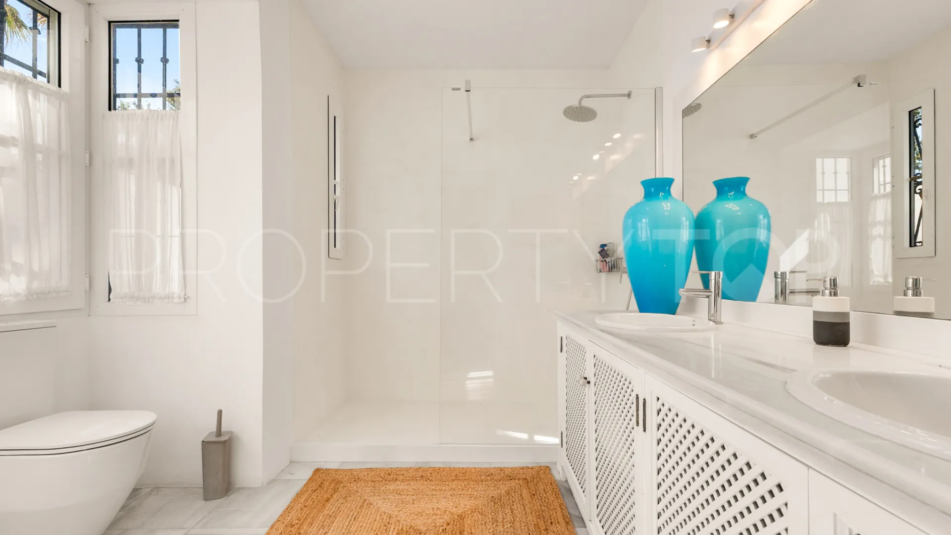Guadalmina Baja, villa en venta con 7 dormitorios