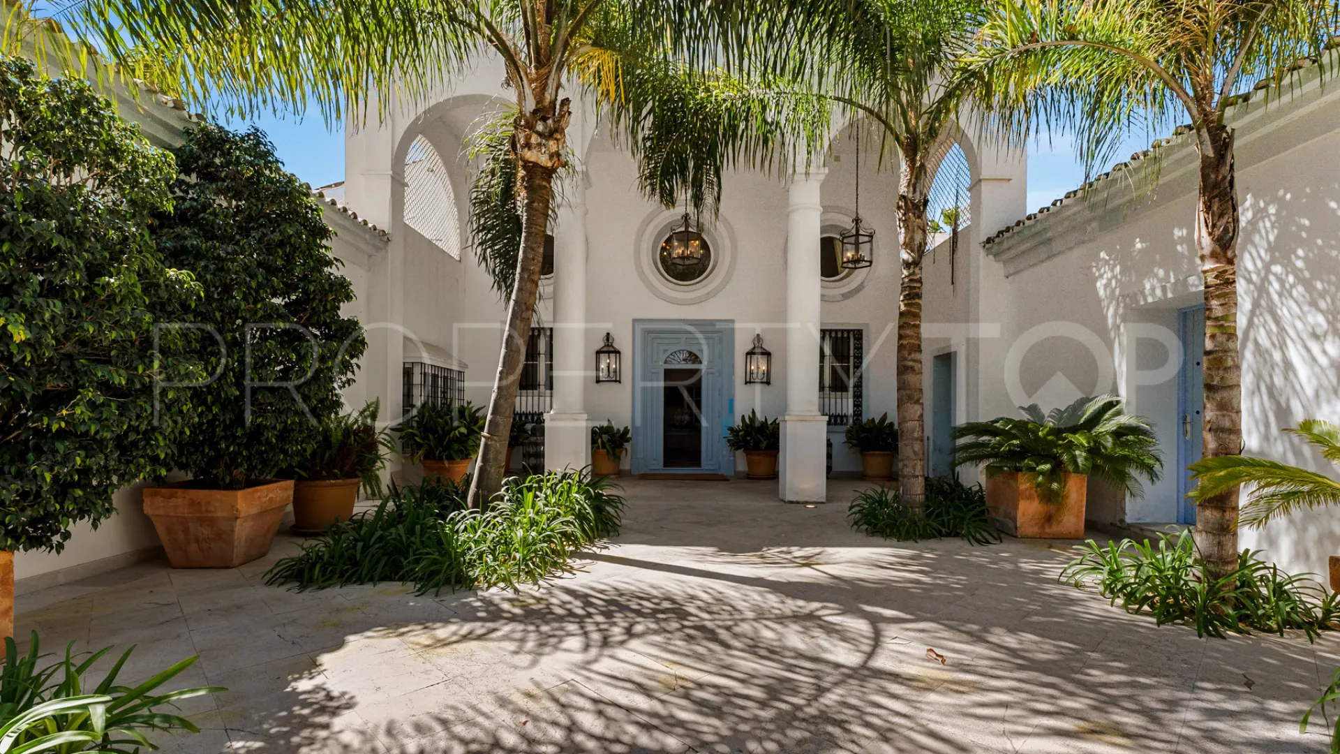 Guadalmina Baja, villa en venta con 7 dormitorios