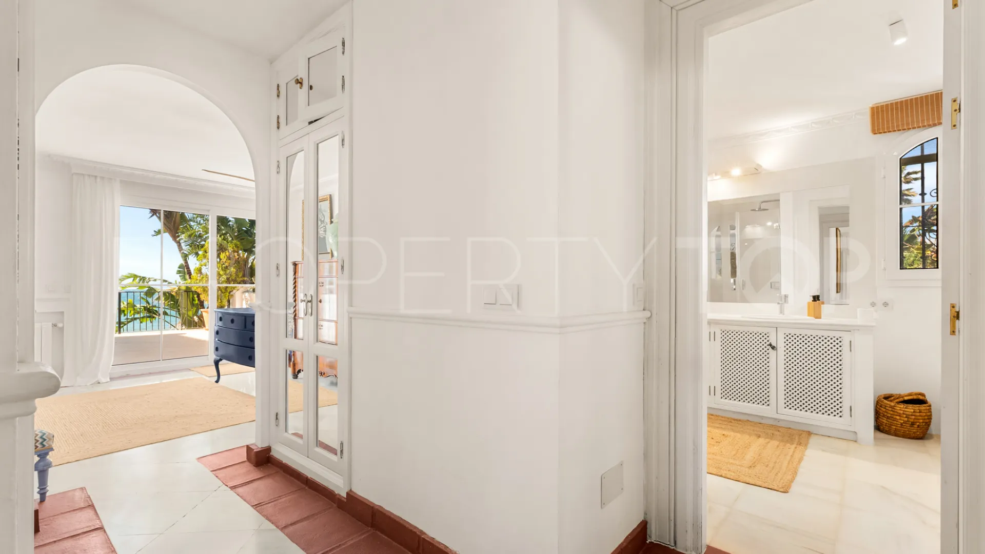 Guadalmina Baja, villa en venta con 7 dormitorios