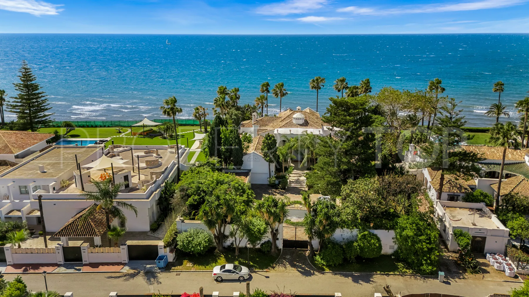 Guadalmina Baja, villa en venta con 7 dormitorios