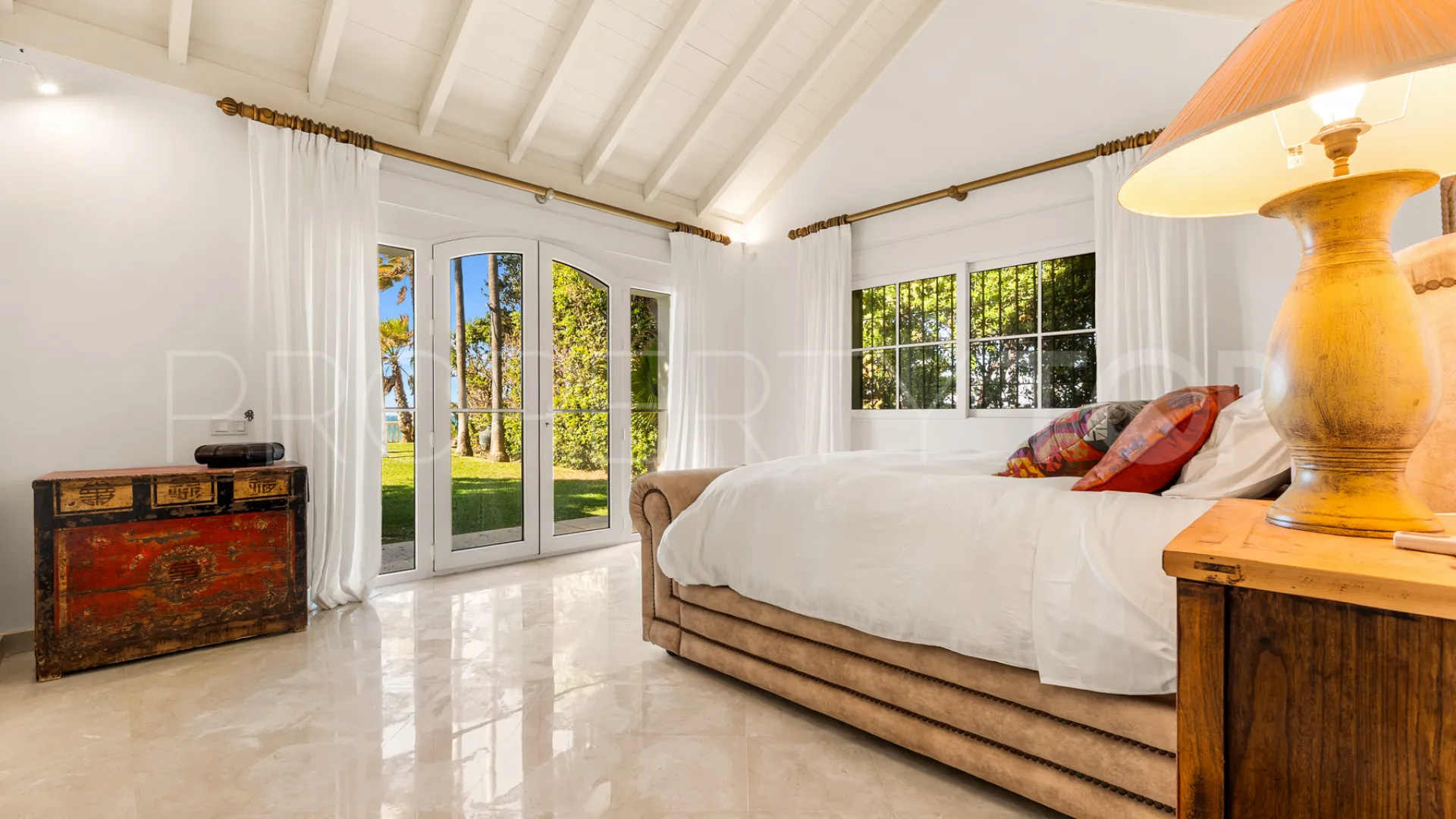 Guadalmina Baja, villa en venta con 7 dormitorios