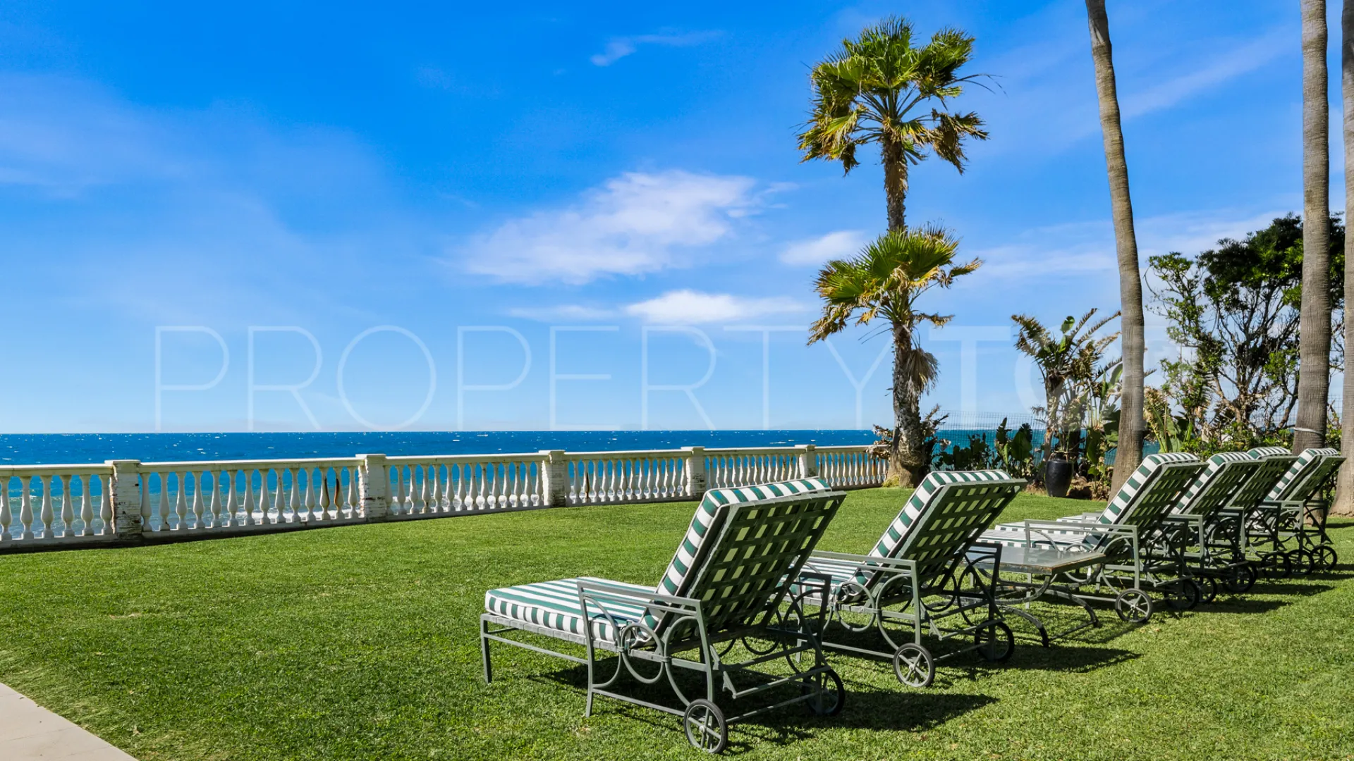 Guadalmina Baja, villa en venta con 7 dormitorios
