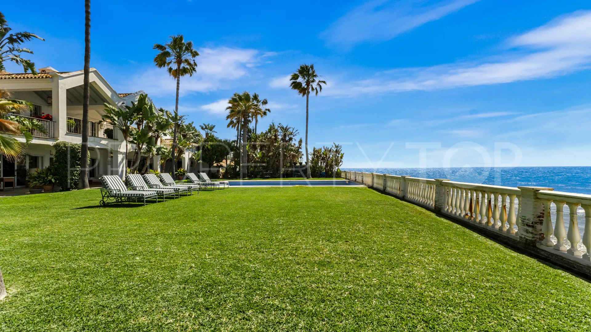 Guadalmina Baja, villa en venta con 7 dormitorios