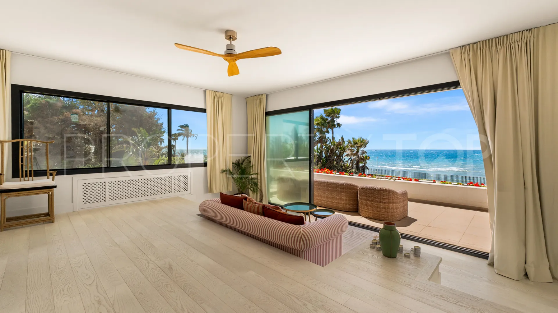 Comprar villa en Guadalmina Baja con 9 dormitorios