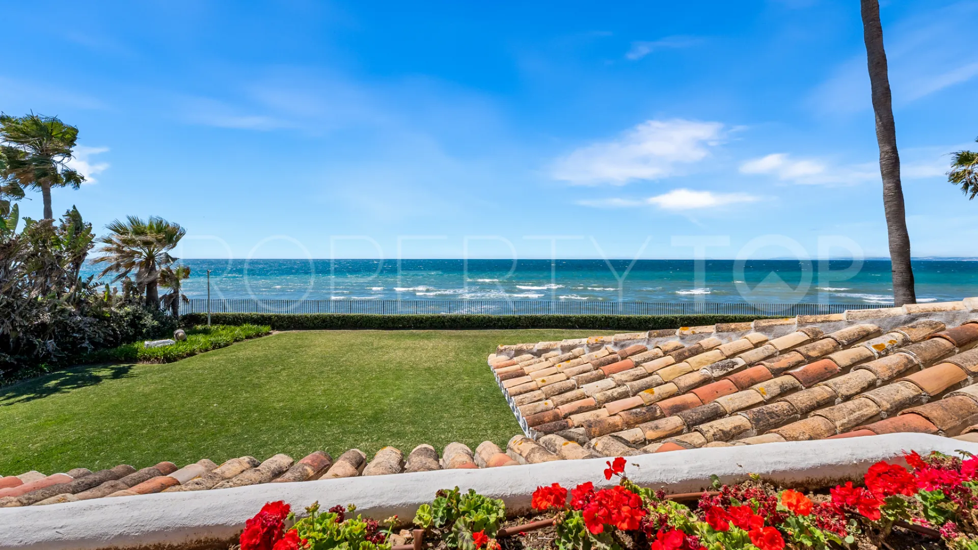 Comprar villa en Guadalmina Baja con 9 dormitorios