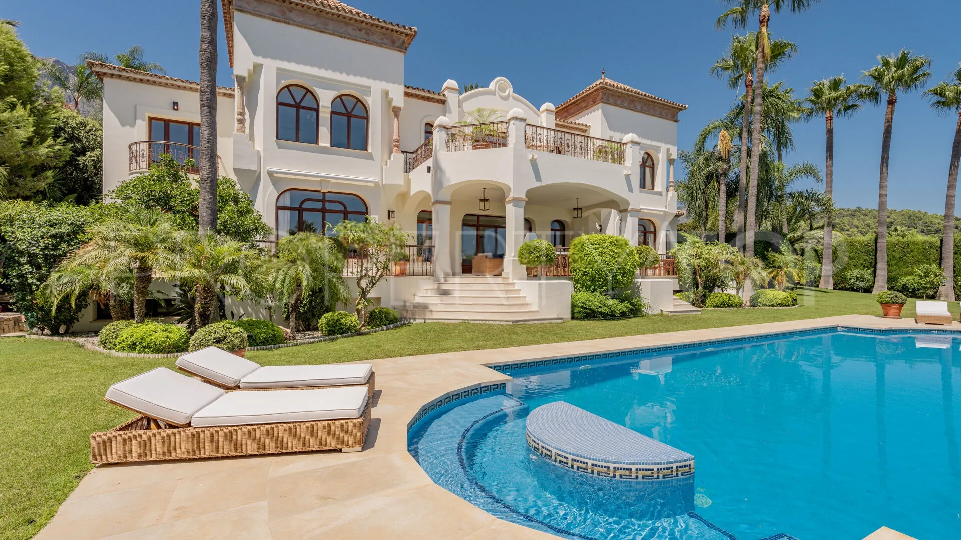Sierra Blanca, villa con 6 dormitorios en venta