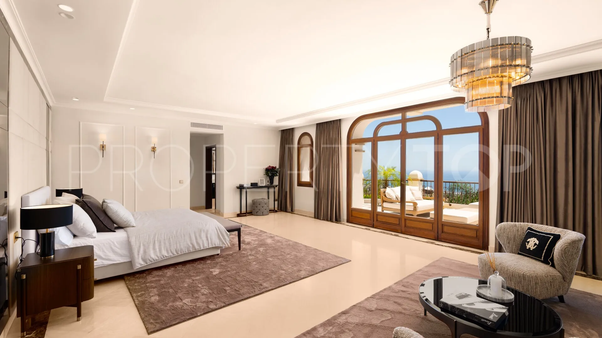 Sierra Blanca, villa con 6 dormitorios en venta