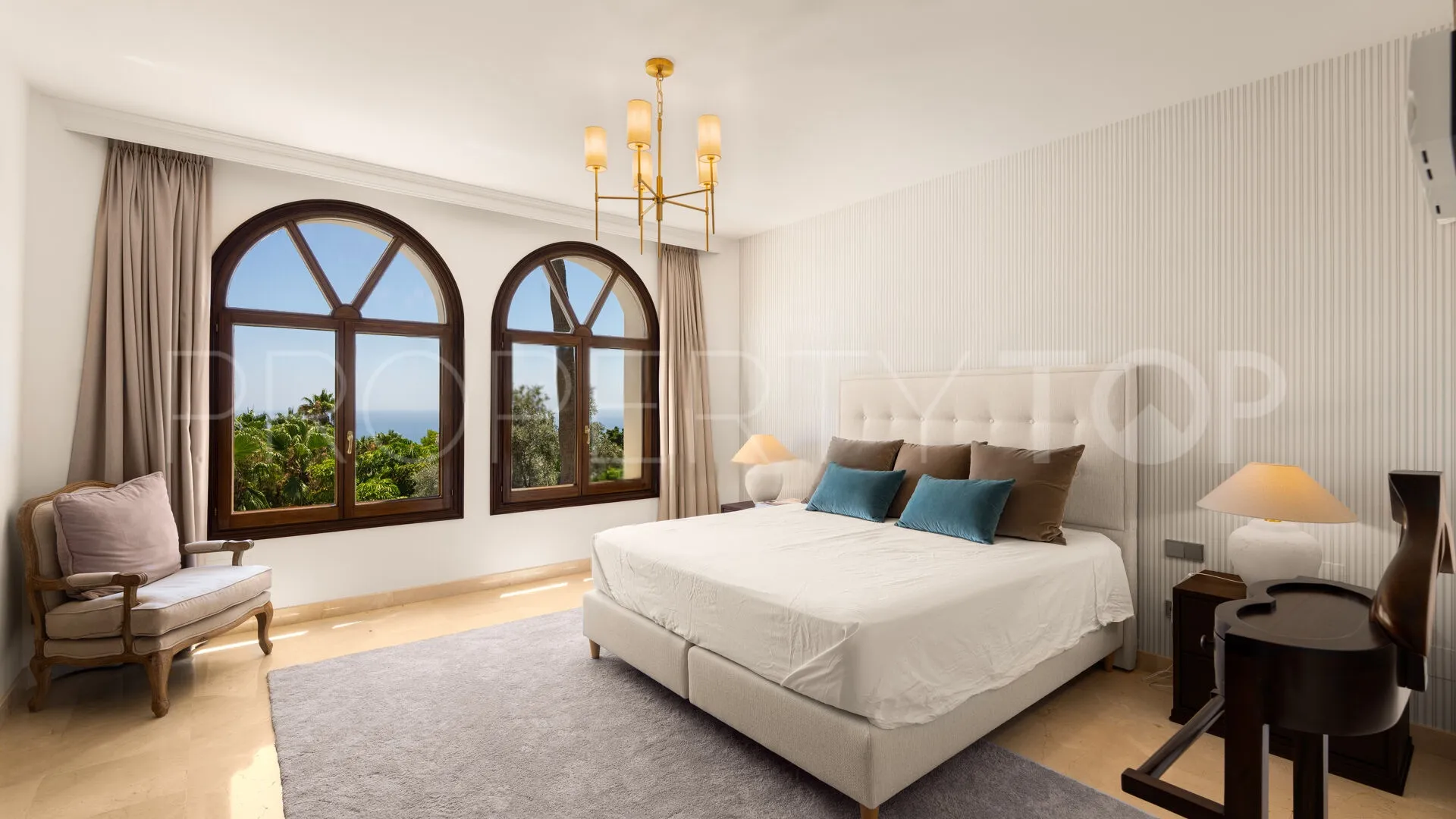 Sierra Blanca, villa con 6 dormitorios en venta