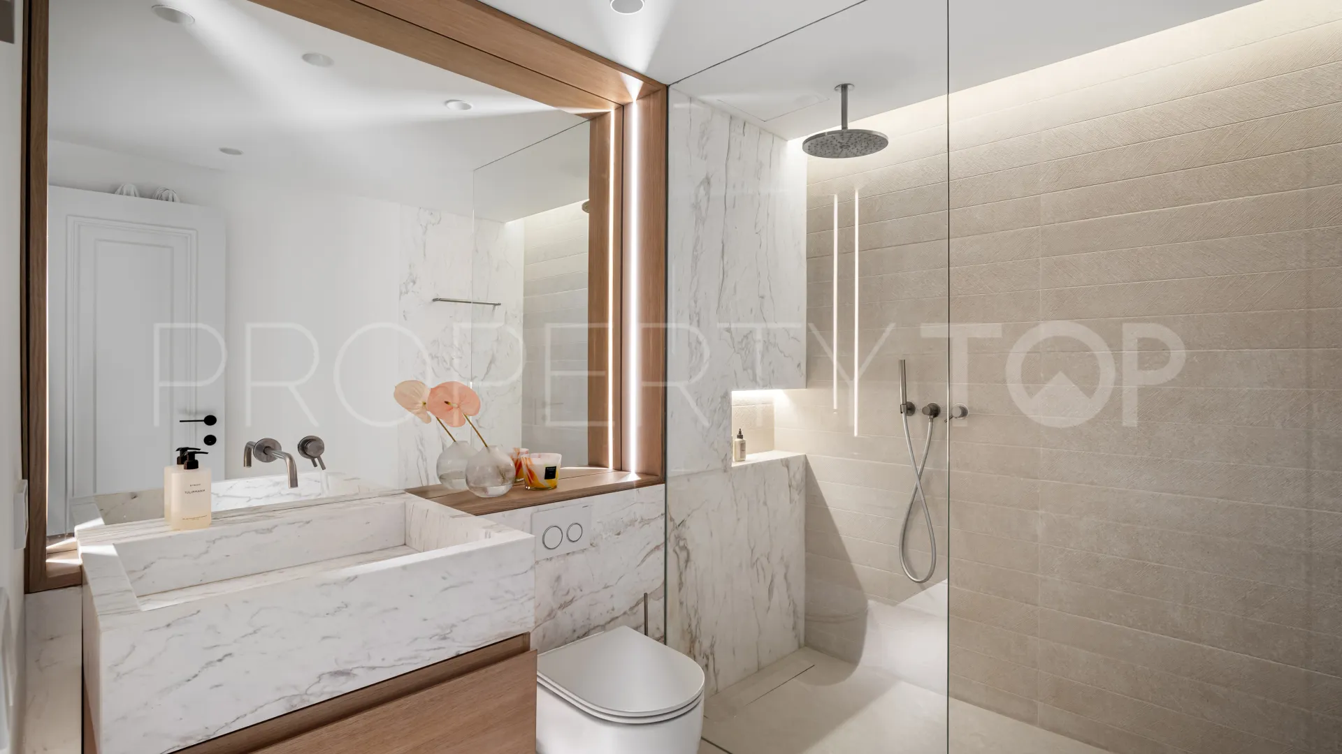 Se vende atico duplex en Marbella Golden Mile de 3 dormitorios