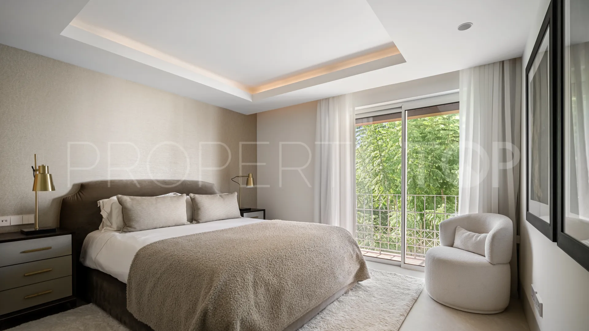 Se vende atico duplex en Marbella Golden Mile de 3 dormitorios