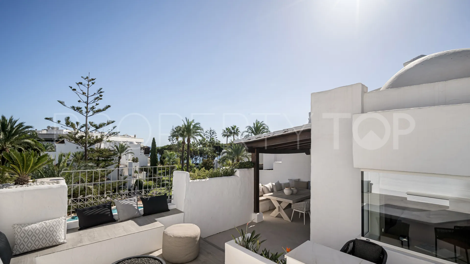 Se vende atico duplex en Marbella Golden Mile de 3 dormitorios