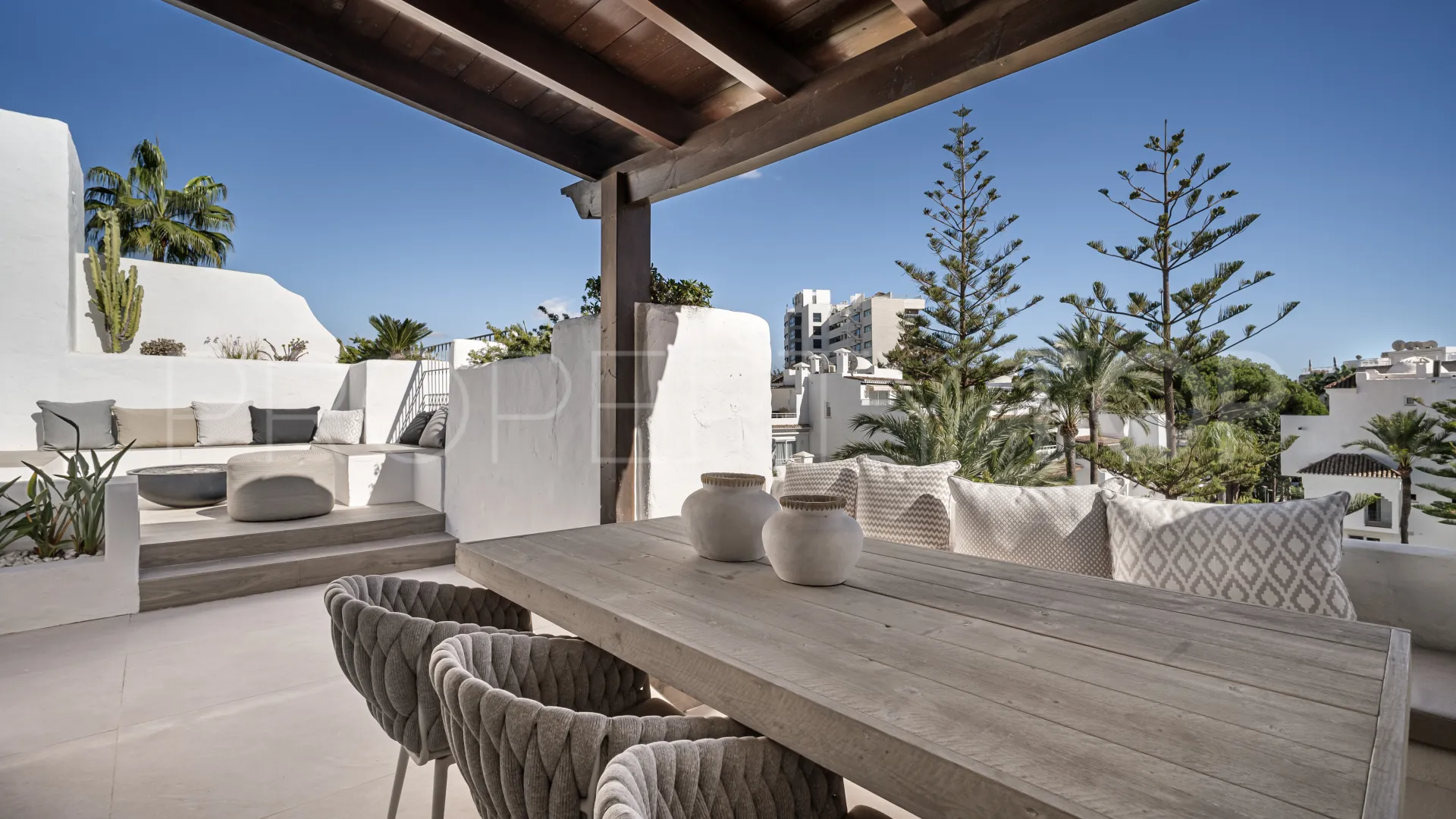 Se vende atico duplex en Marbella Golden Mile de 3 dormitorios