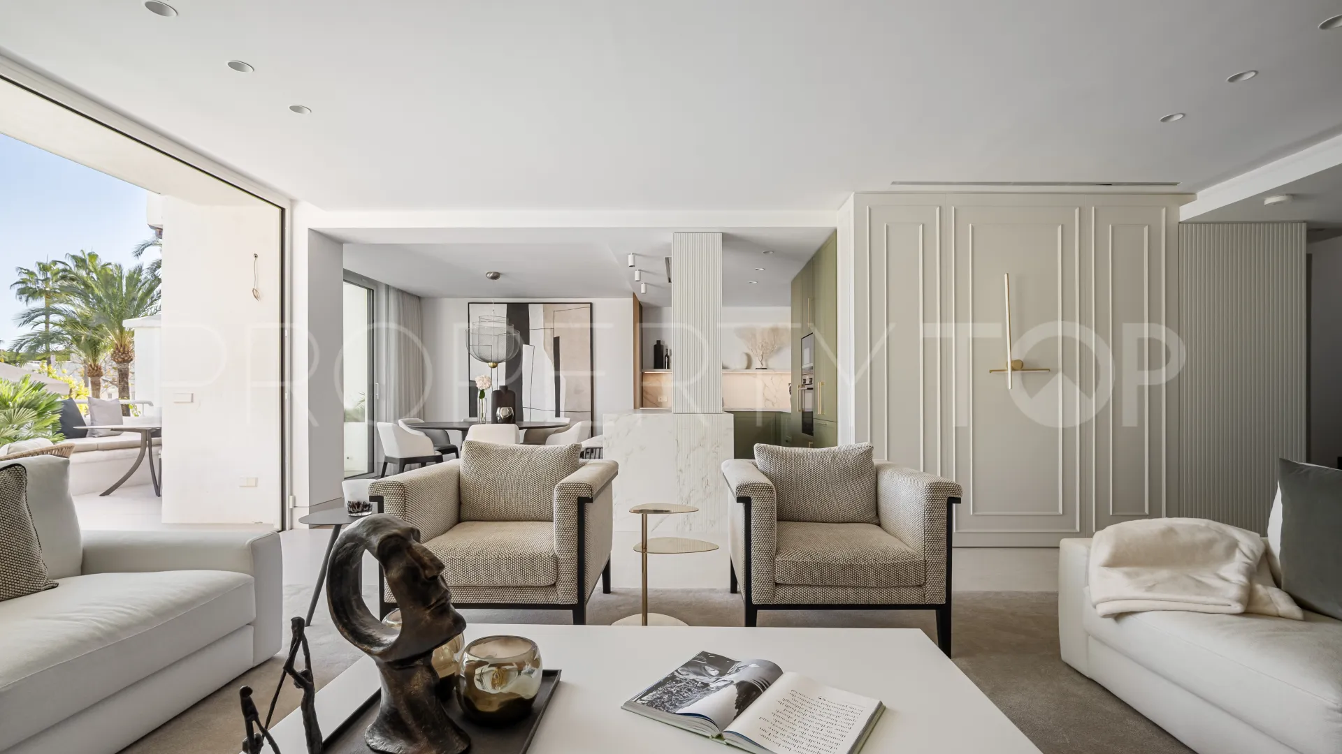 Se vende atico duplex en Marbella Golden Mile de 3 dormitorios