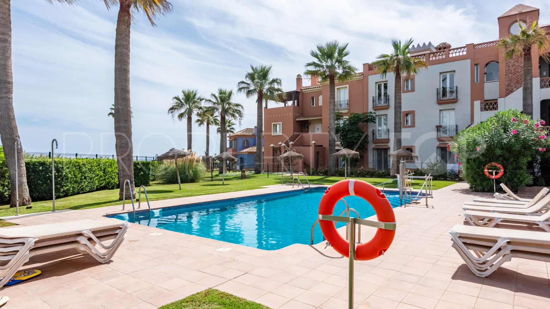 5 bedrooms villa in Bahia de Casares for sale