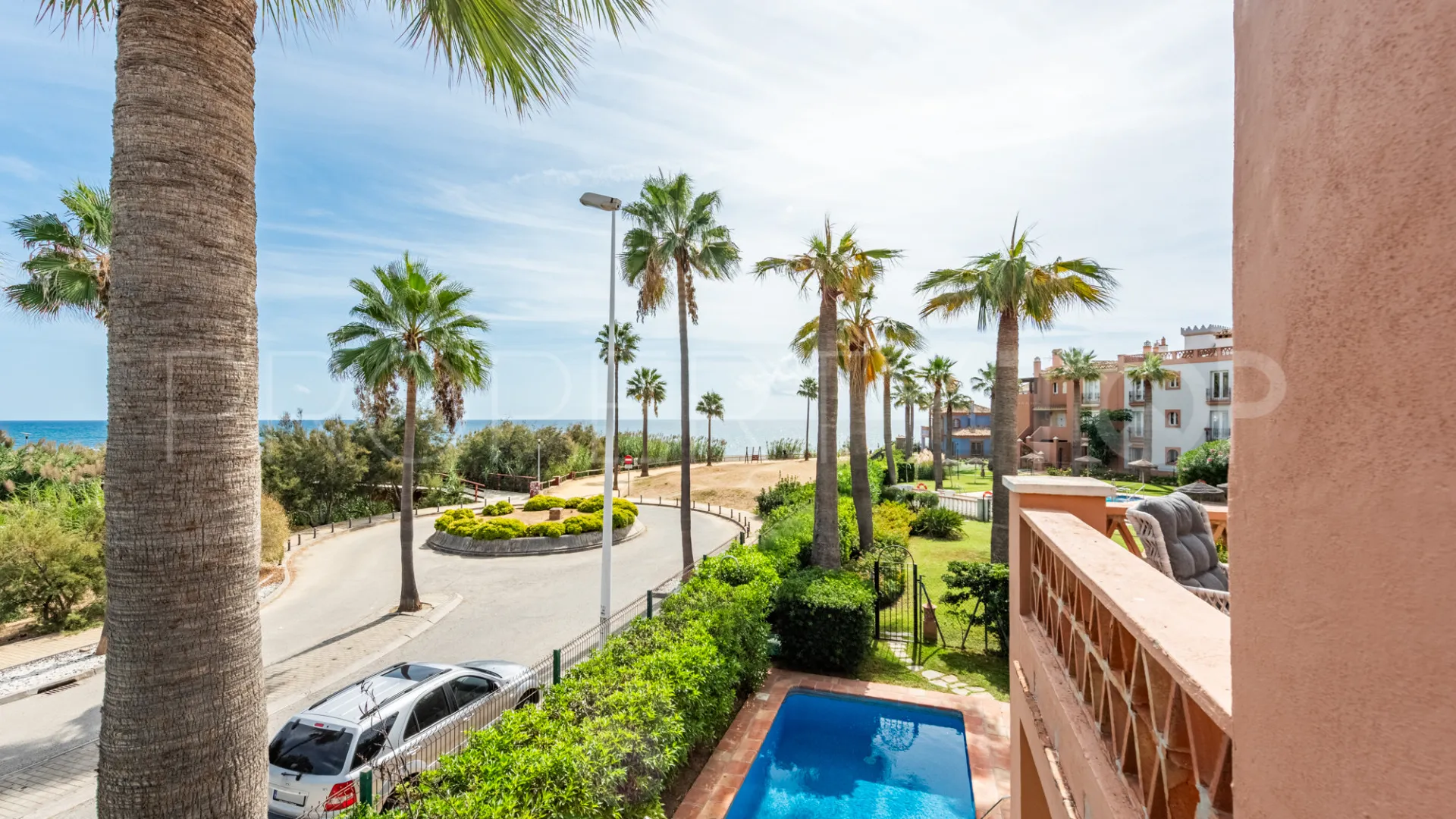 5 bedrooms villa in Bahia de Casares for sale