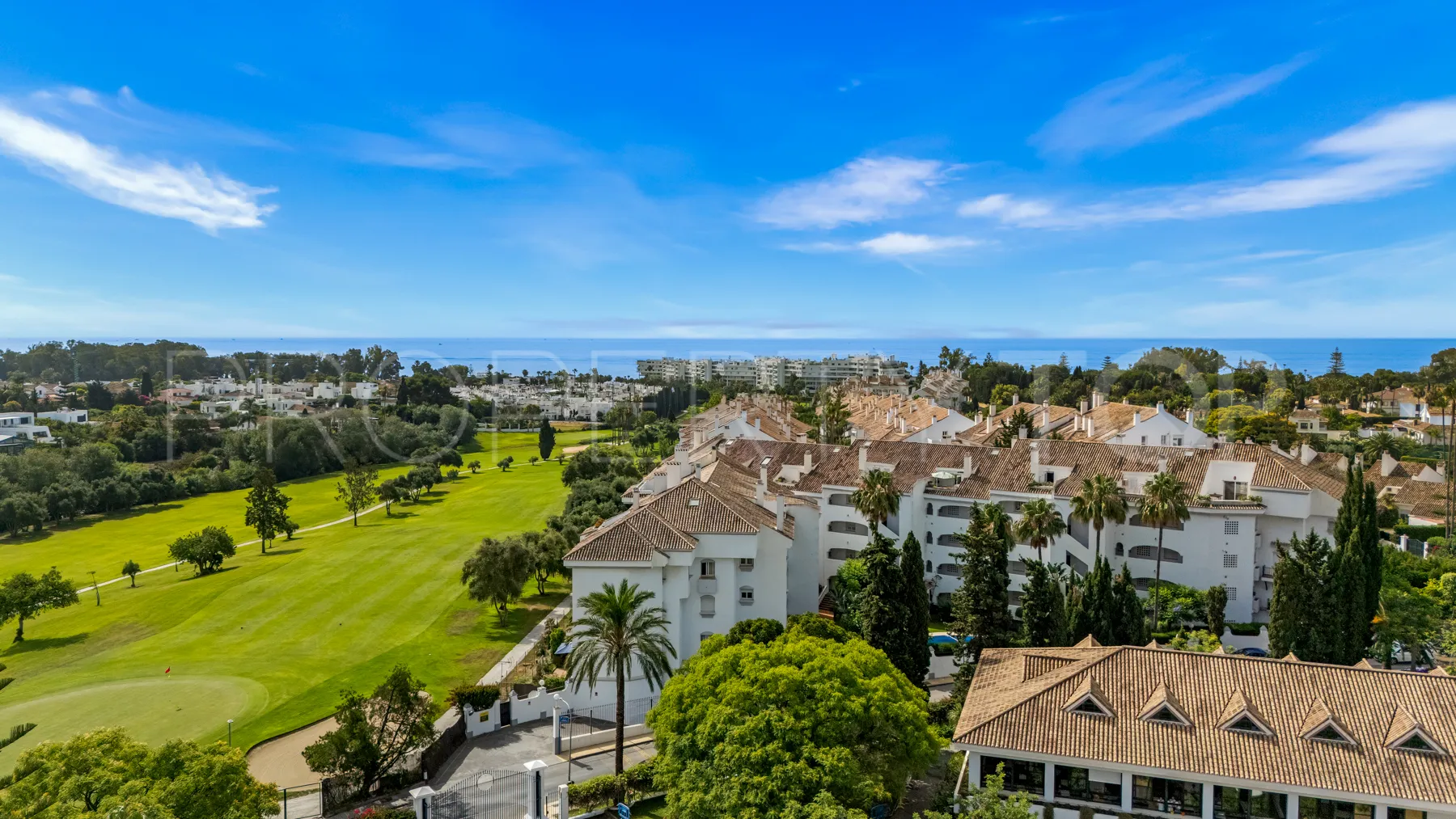 Atico duplex en venta en Guadalmina Baja