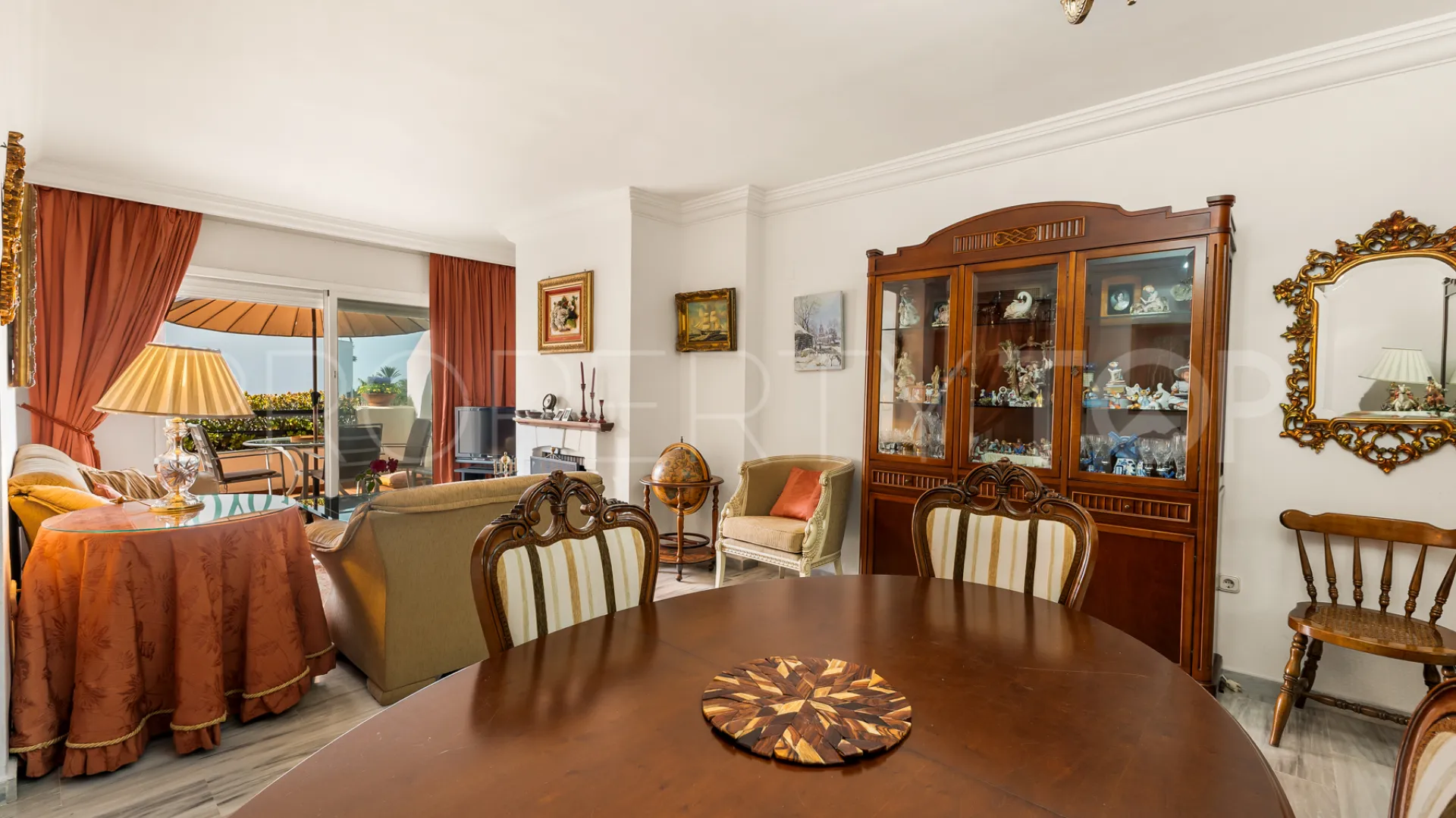 Atico duplex en venta en Guadalmina Baja