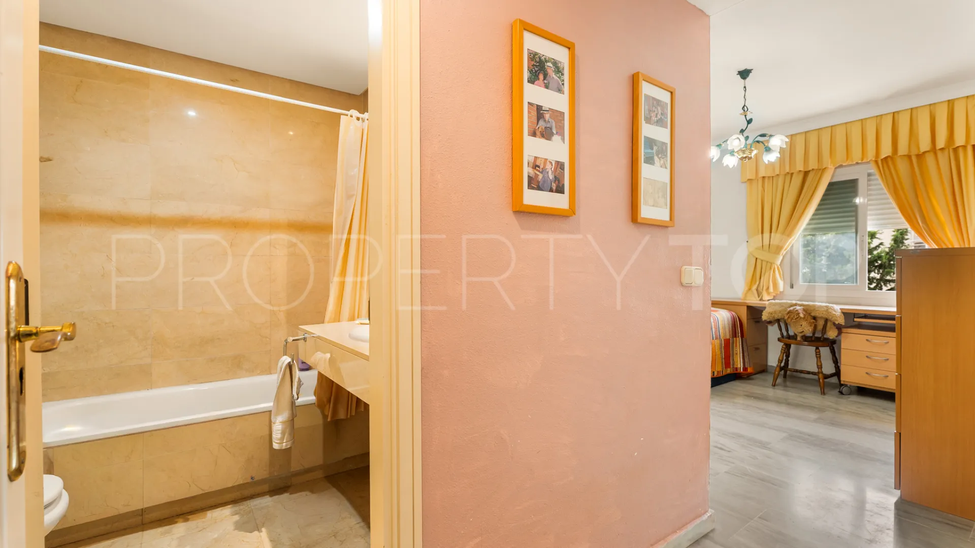 Atico duplex en venta en Guadalmina Baja