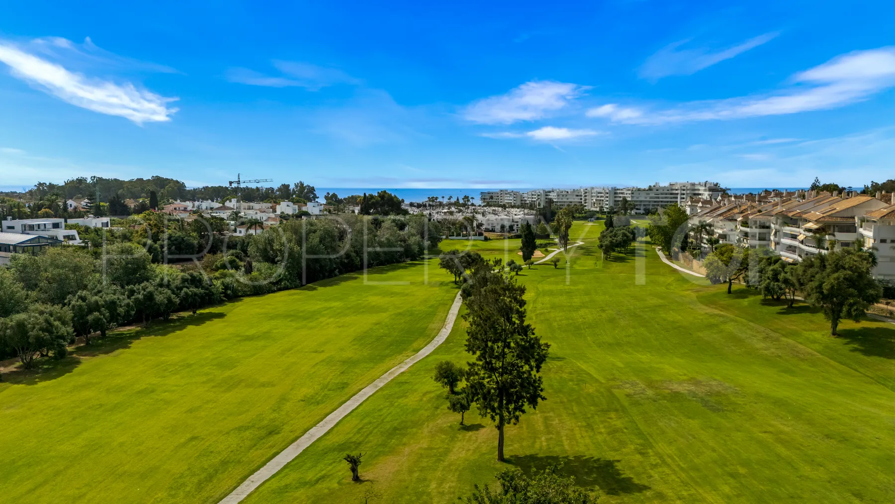 Atico duplex en venta en Guadalmina Baja