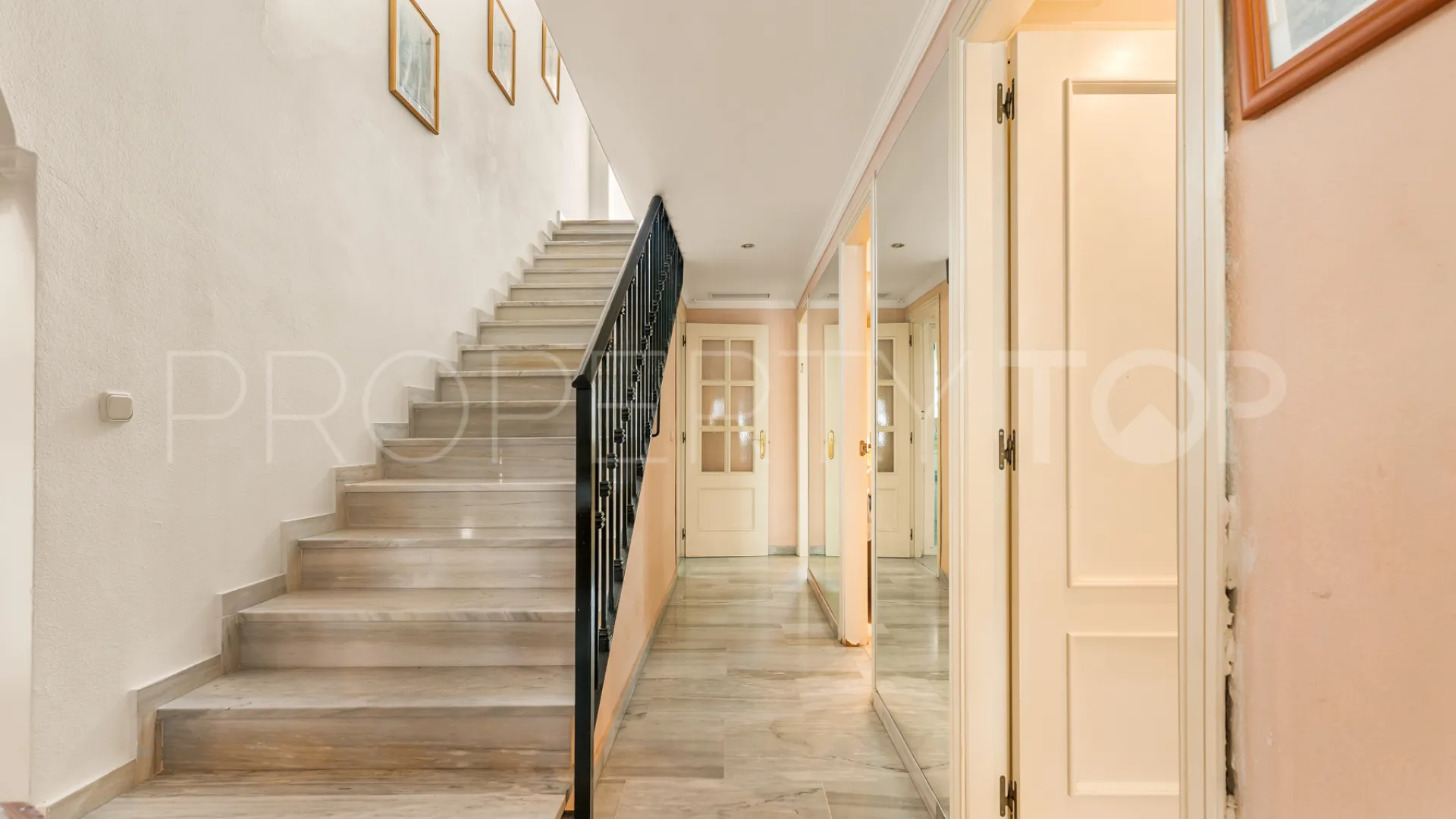 Atico duplex en venta en Guadalmina Baja